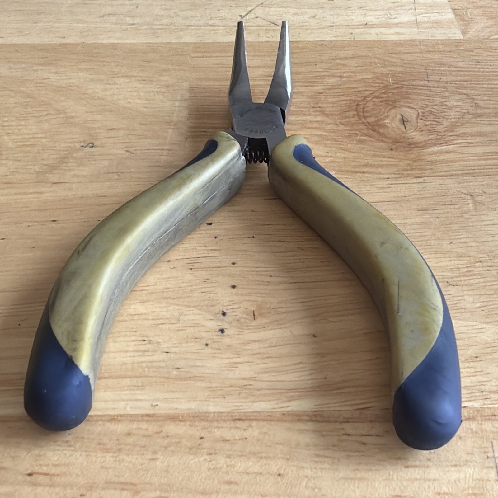 Blue Point Tools 5″ Long Mini 45 Degree Needle Nose Pliers B945CMP