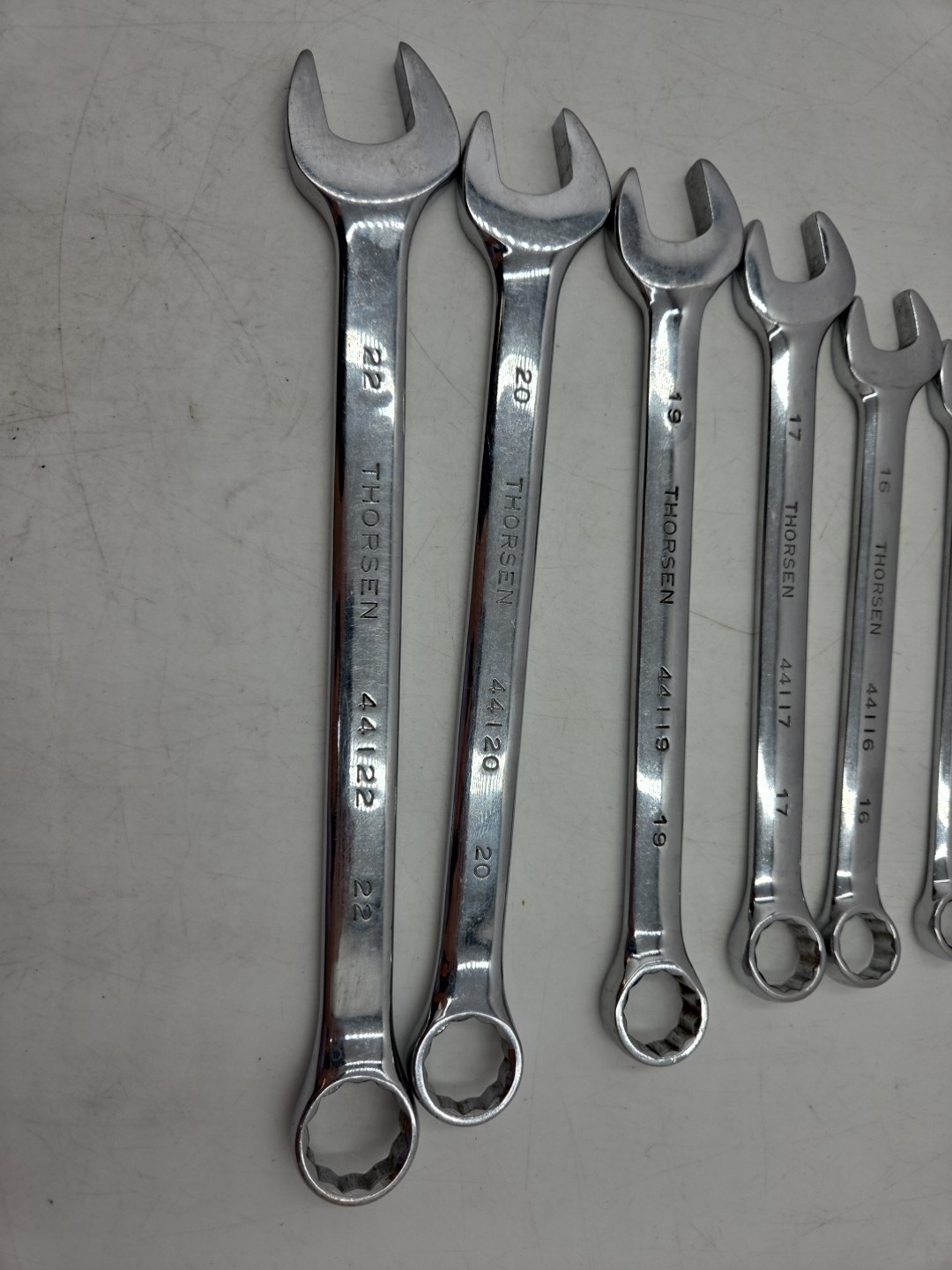 Thorsen 10 Pc. Combo Wrench Set Metric 22, 20, 19, 17, 16, 14, 13, 11, 9 & 8MM