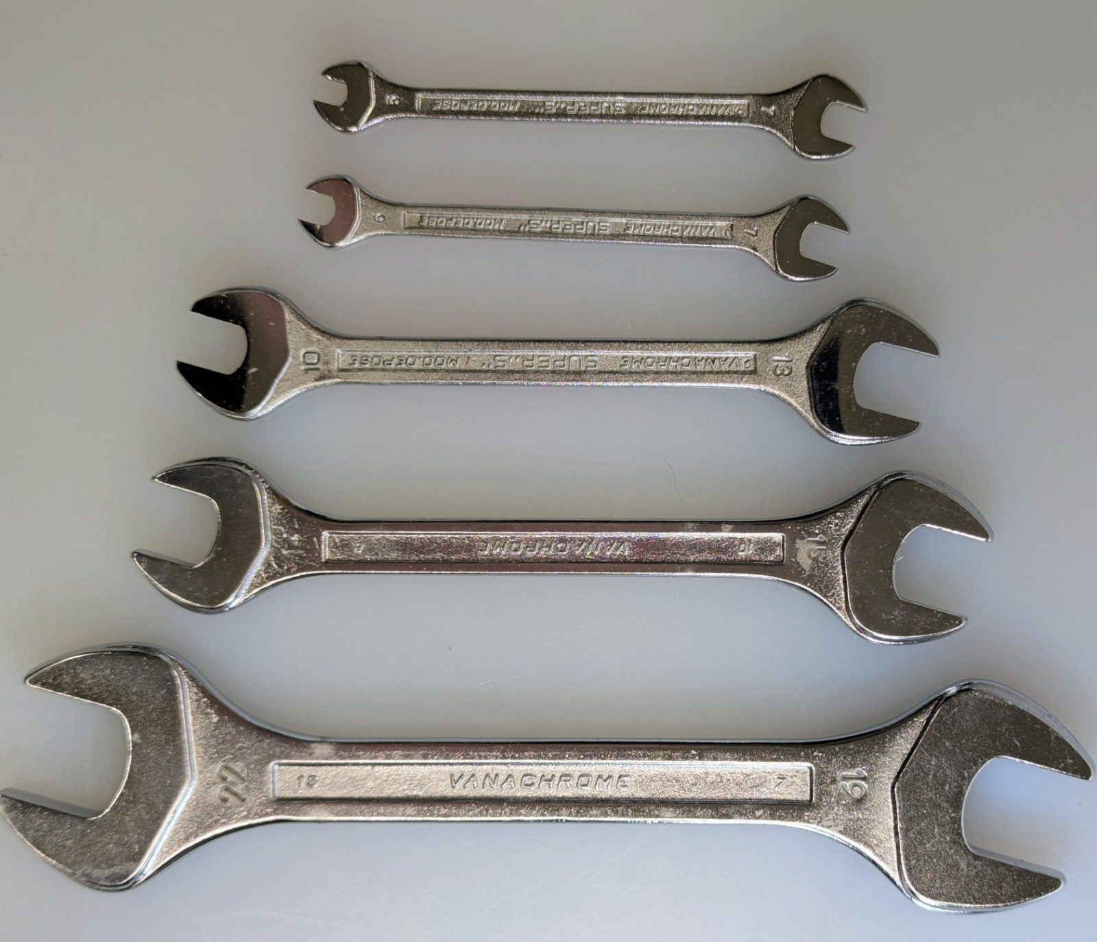 Five Facom France Open-end Metric Wrenches sizes: 19/22, 15/14, 13/10, 7/6, 7/5