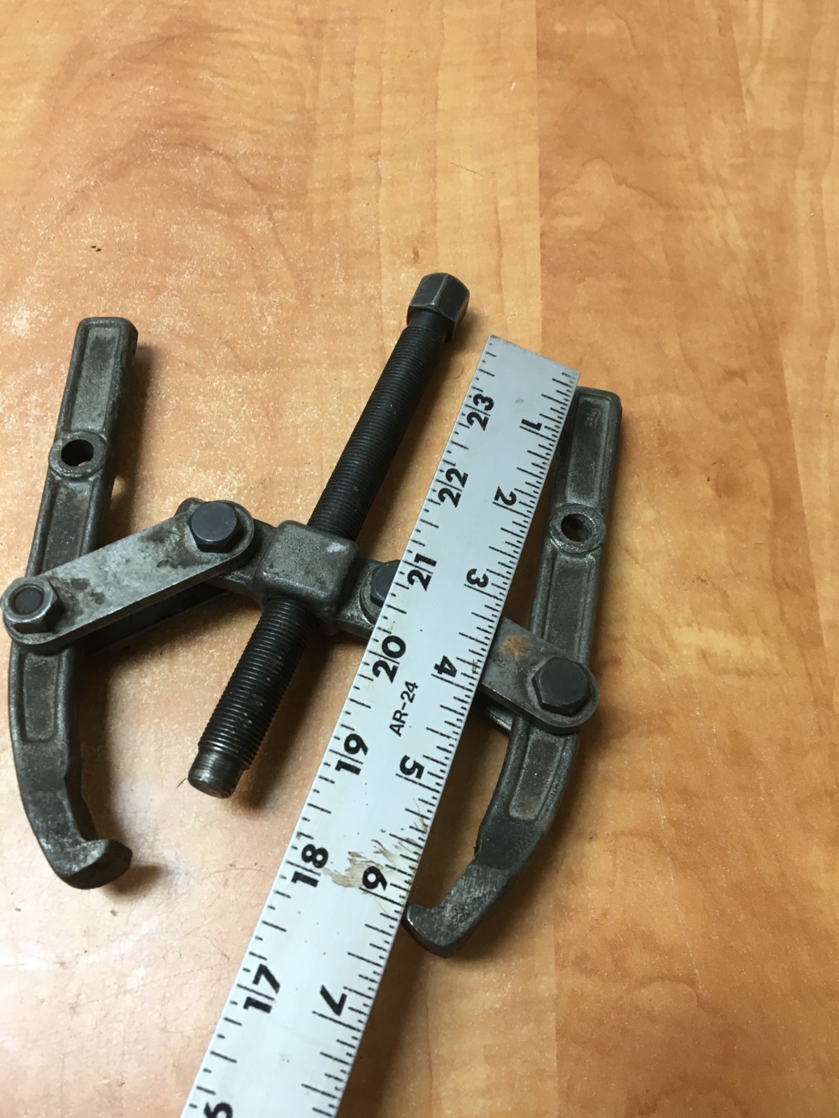 Blackhawk Tools USA ET-1008 2-Jaw Gear Puller