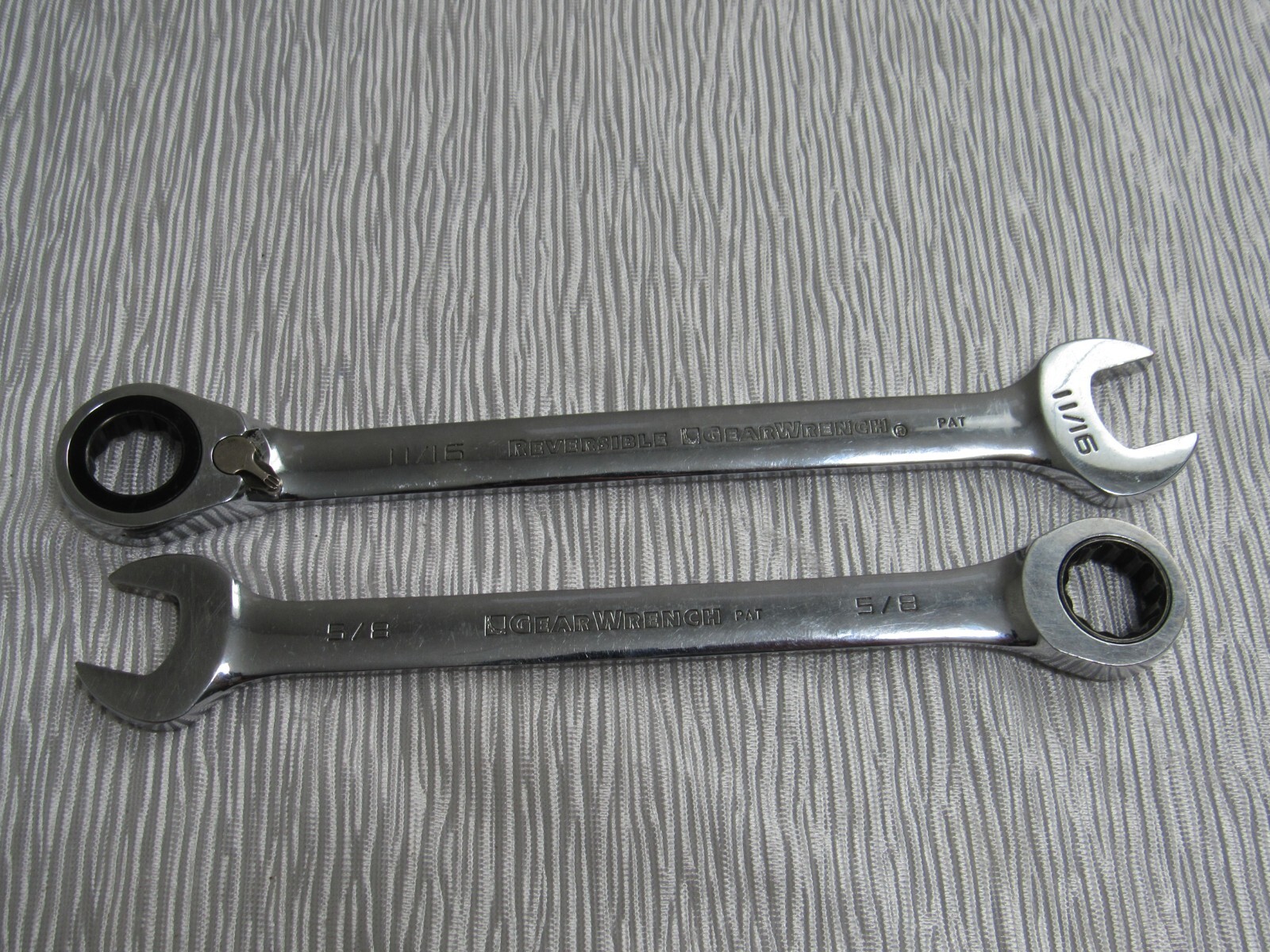 Lot Of 2 GearWrench Combination Ratcheting Wrenches Tools 5/8″ And 11/16″!