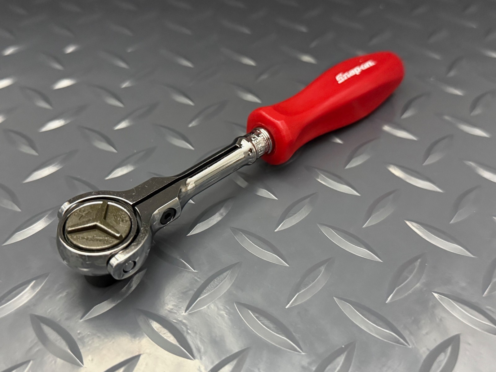 Snap-on Tools RED 1/4″ Hex Drive Round Swivel Head Bit Ratchet THNFDM72 NEW