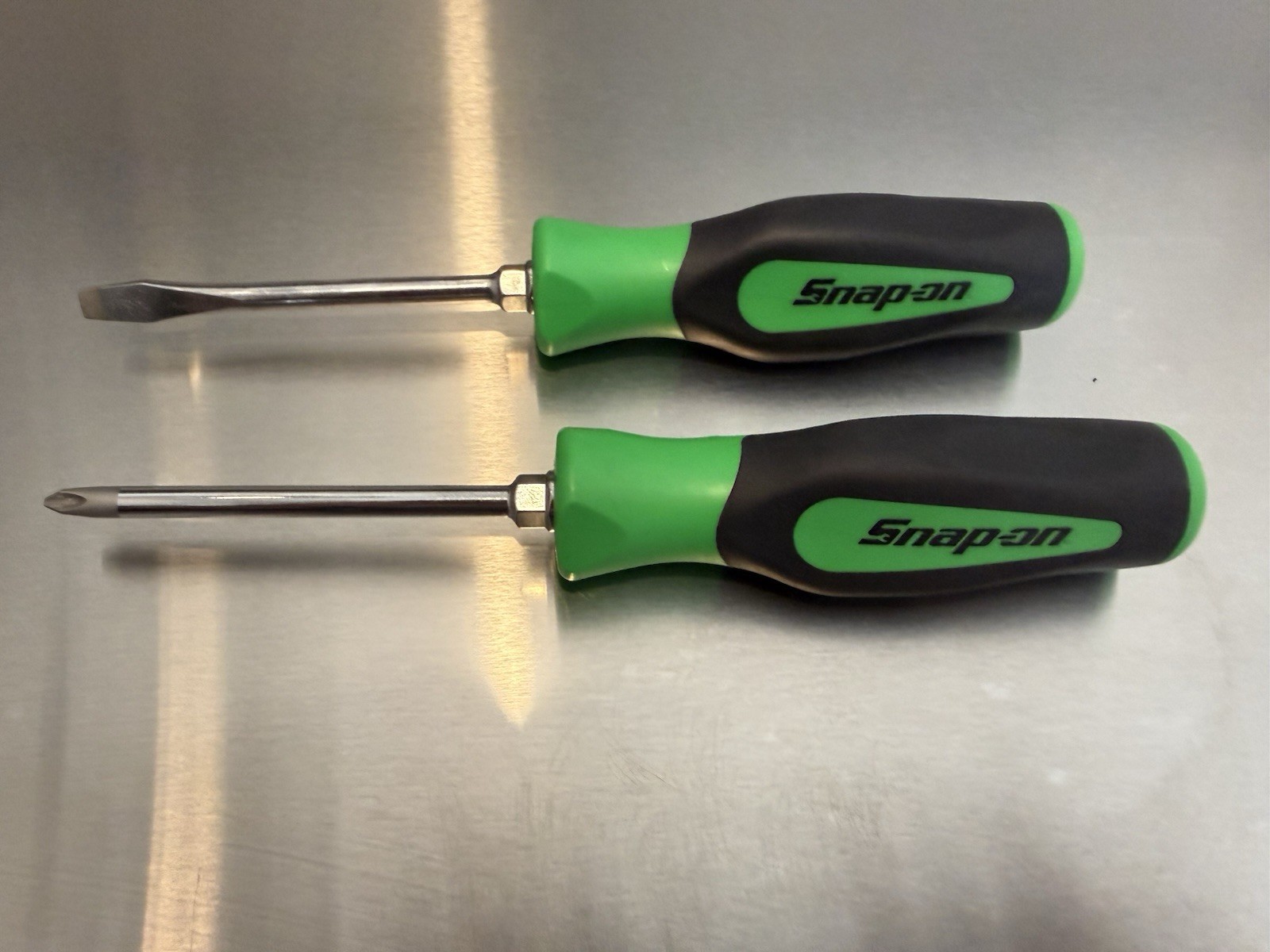Snap-On Screwdriver Set, 2pc SGDP42IRBG & SGD4BG Phillips And Flat