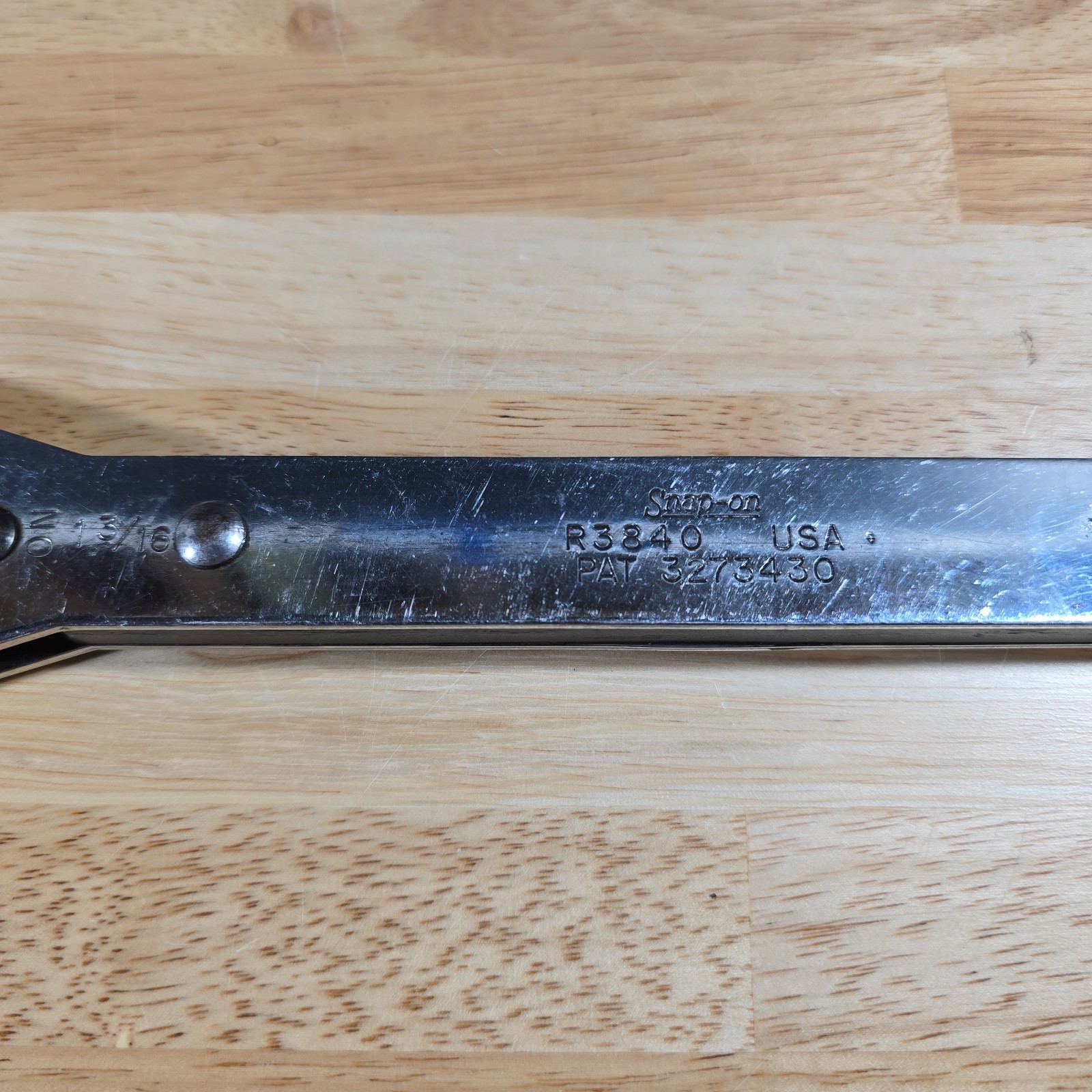 Snap On R3840 1-3/16–1-1/4″ 6-Point SAE 0° Offset Ratcheting Box Wrench