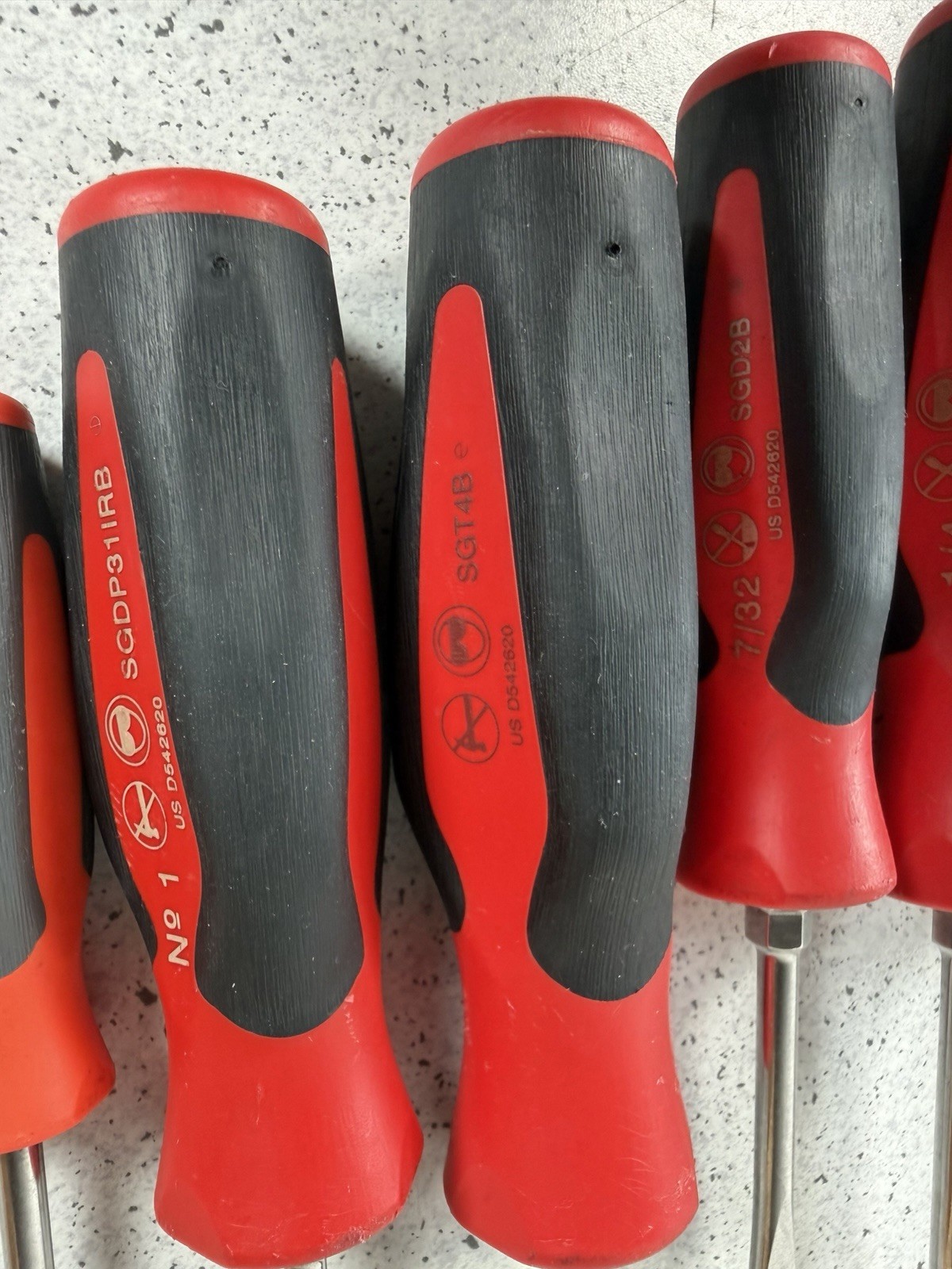 Snapon 7 Piece Screw Driver Set SDJ4120B,SGDP122B,SGD4B,SGD2B,SGT4B,SGDP311RB