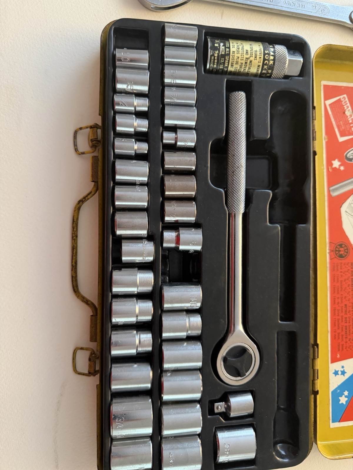 VINTAGE ROYAL TOOLS 40 PC RATCHET & SOCKET SET SAE – METRIC NO 275 TAIWAN 80’s