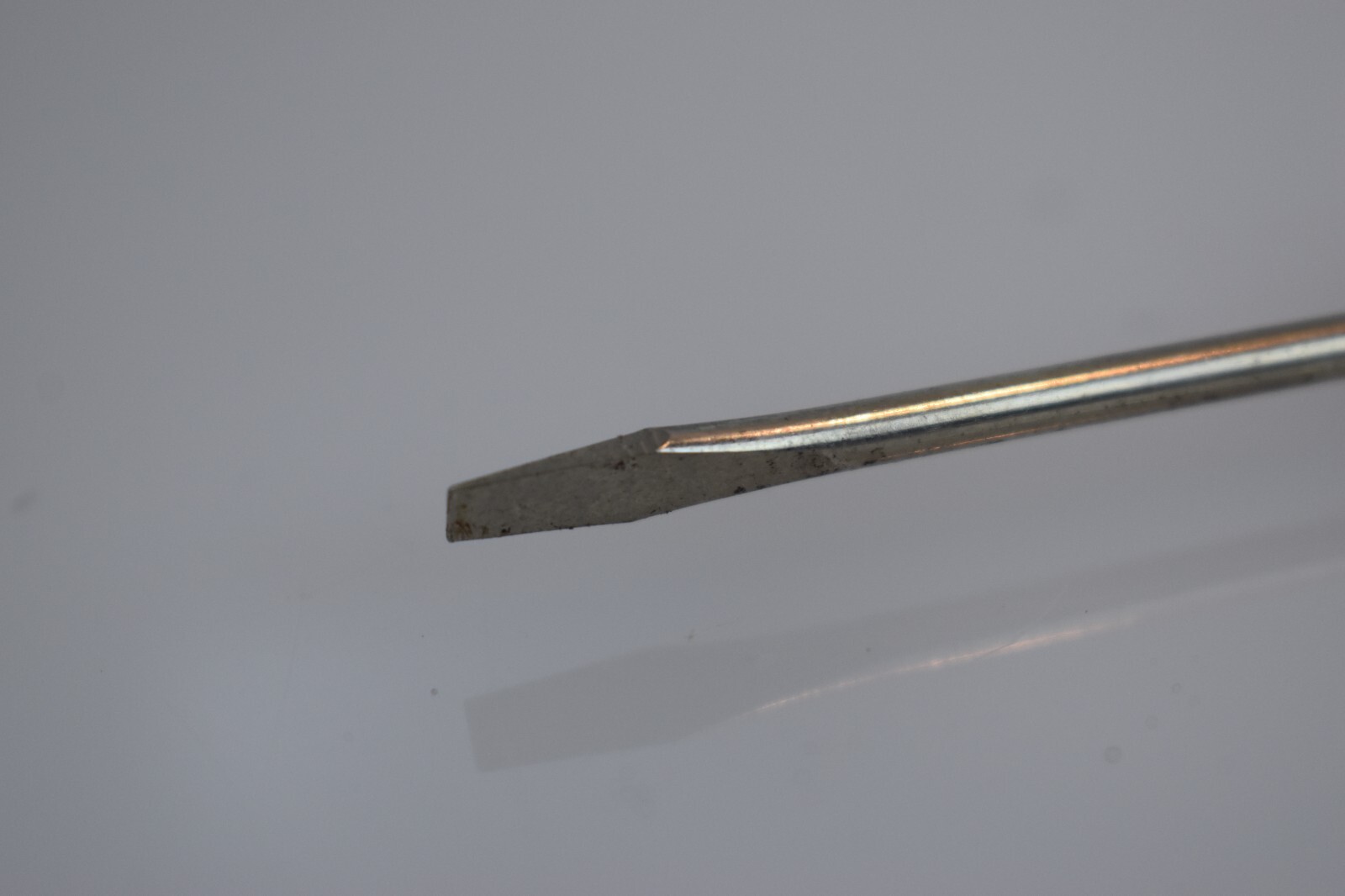 Snap On Tools Flathead Pocket Screwdriver with Magnetic tip