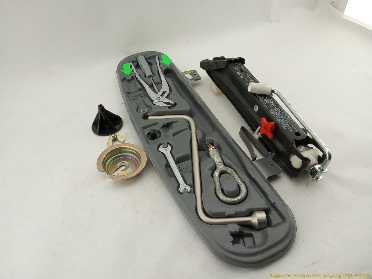 BMW 323i E46 Emergency Spare Tire Wheel Tool Kit Fits 1999-2006 99 00 01 02 03