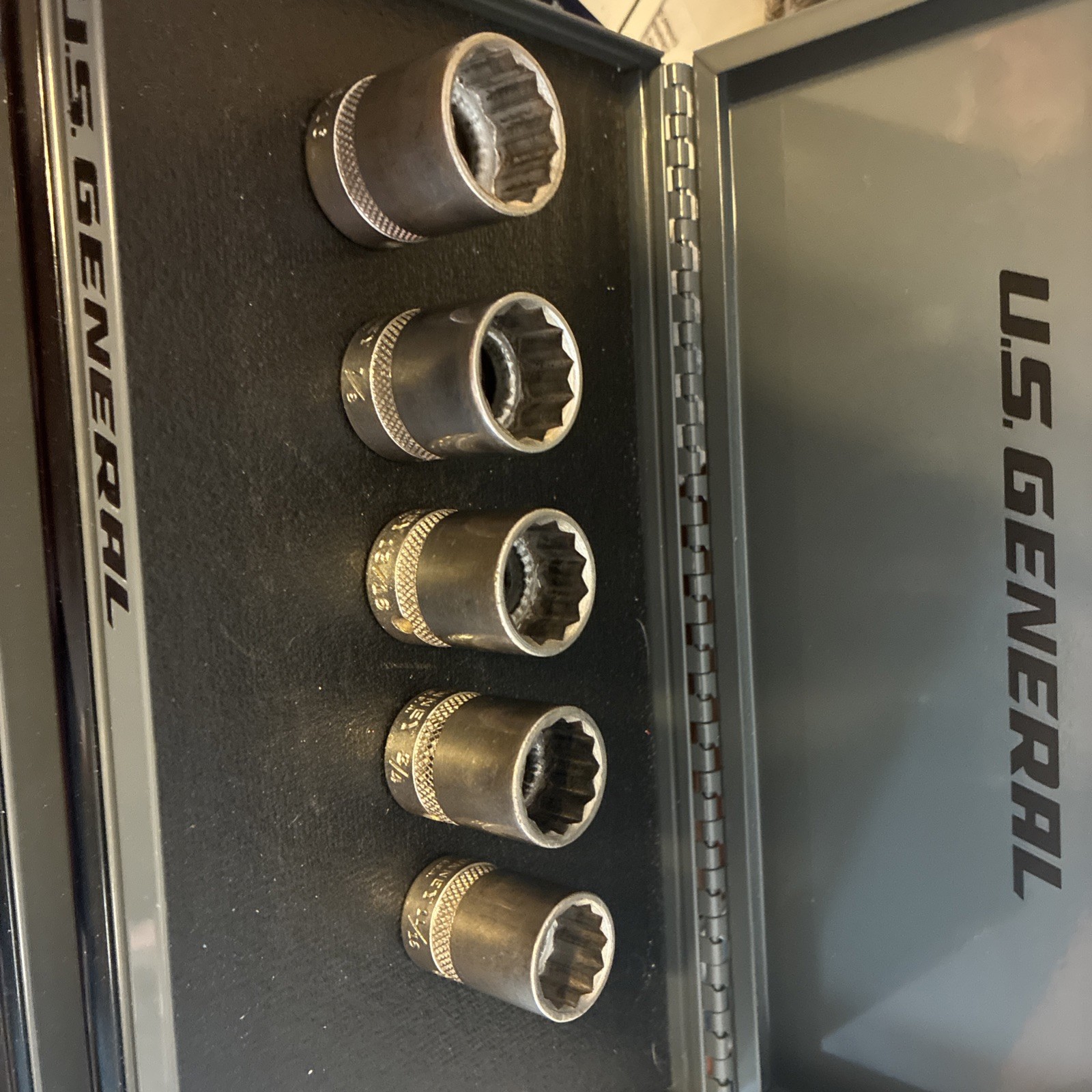 Bonney 1/2” Drive Sockets 15/16 A30, 7/8 A28, 13/16 A26, 3/4 A24, 11/16 A22