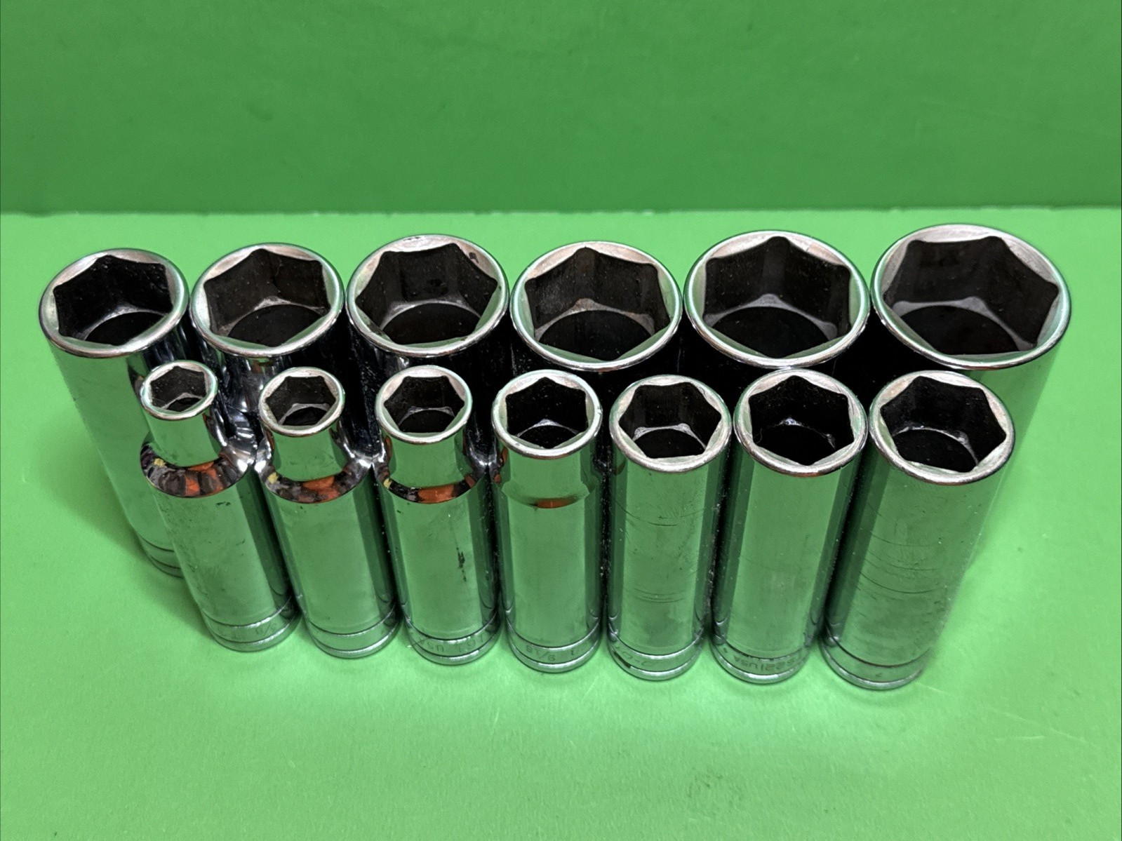 Snap-On USA 13pc 1/2″ Drive 6-Point SAE 3/8″ to 1-1/8″ Deep Socket Set 313TSYA