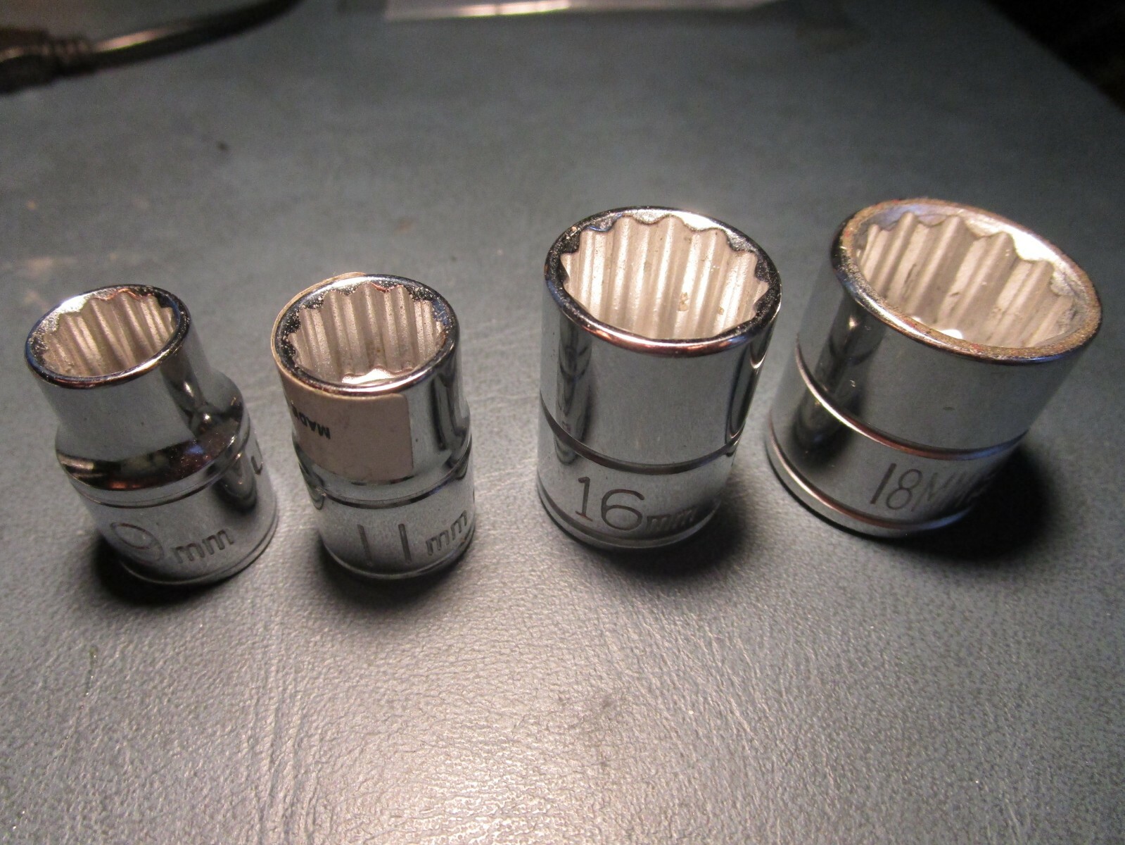 LOT OF FOUR 9mm, 11mm, 16mm and 18mm x 3/8″ Drive 12 Pt Std Lgth Socket