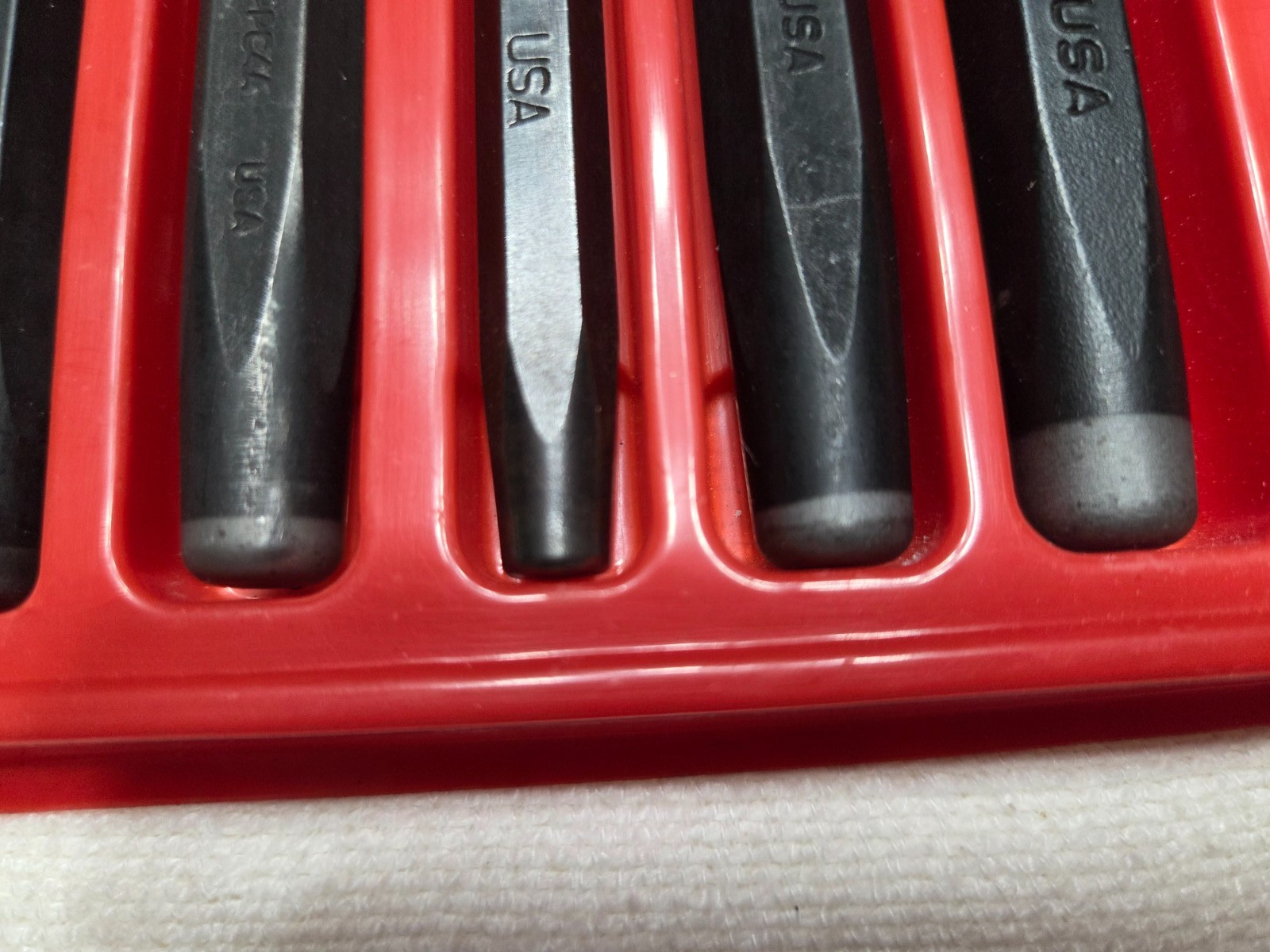 SNAP ON 11 Piece Punch and Chisel Set w/ Plastic Tray. PPC710BK NEW. Missing 1