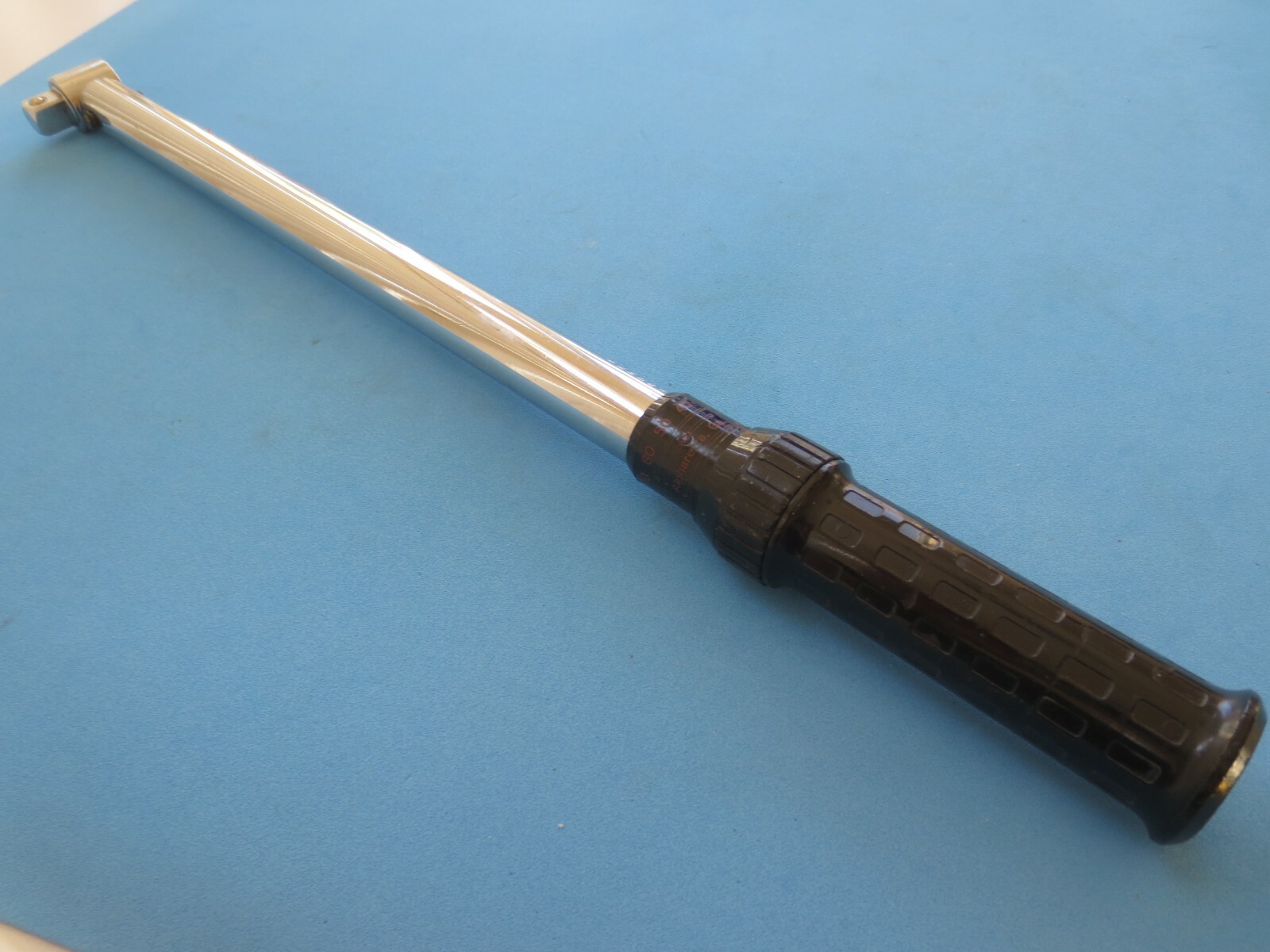 JS Technology G63190, 1/2″ Drive, 700-1600 in./lb. Click Torque Wrench