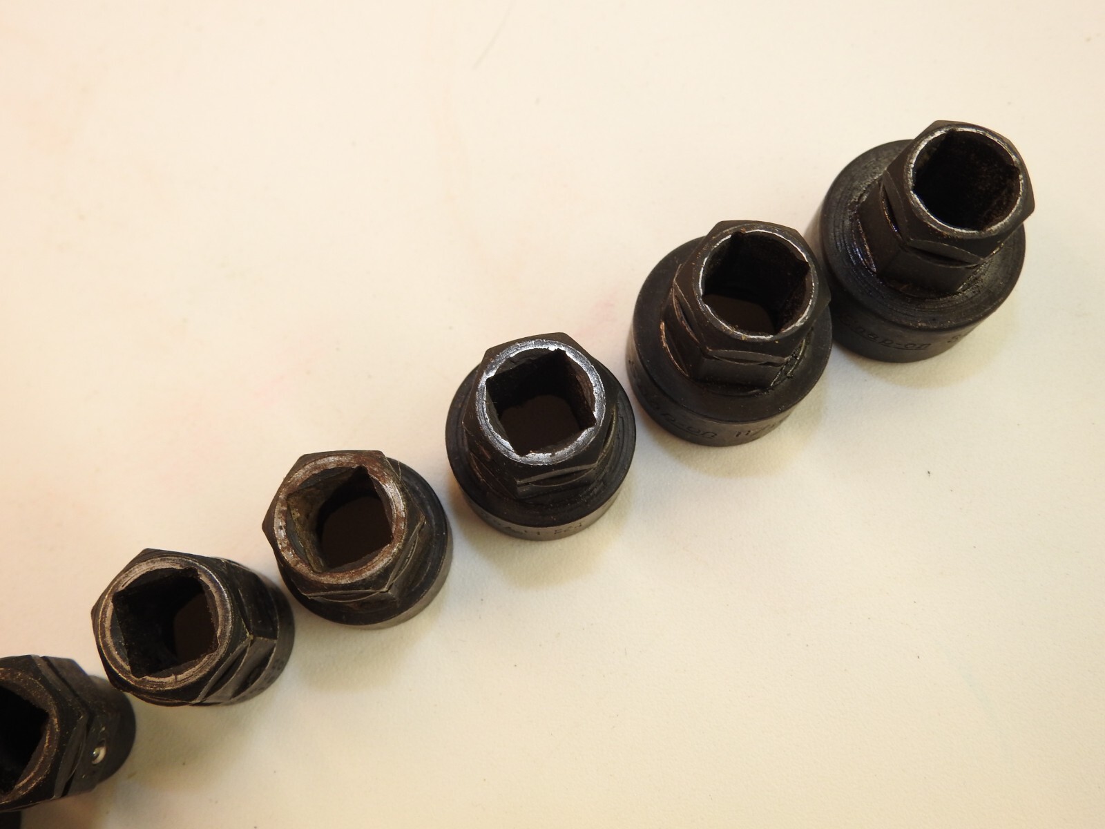 AFR-100 1964-69 Snap On Low Clearance PASS THRU Ratcheting Socket Set