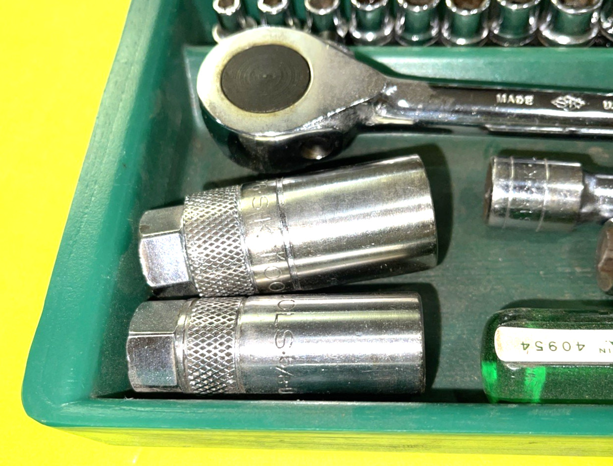 S-K TOOLS 50 PIECE 1/4 & 3/8 DRIVE SAE. GENERAL SERVICE SET SHORT & DEEP