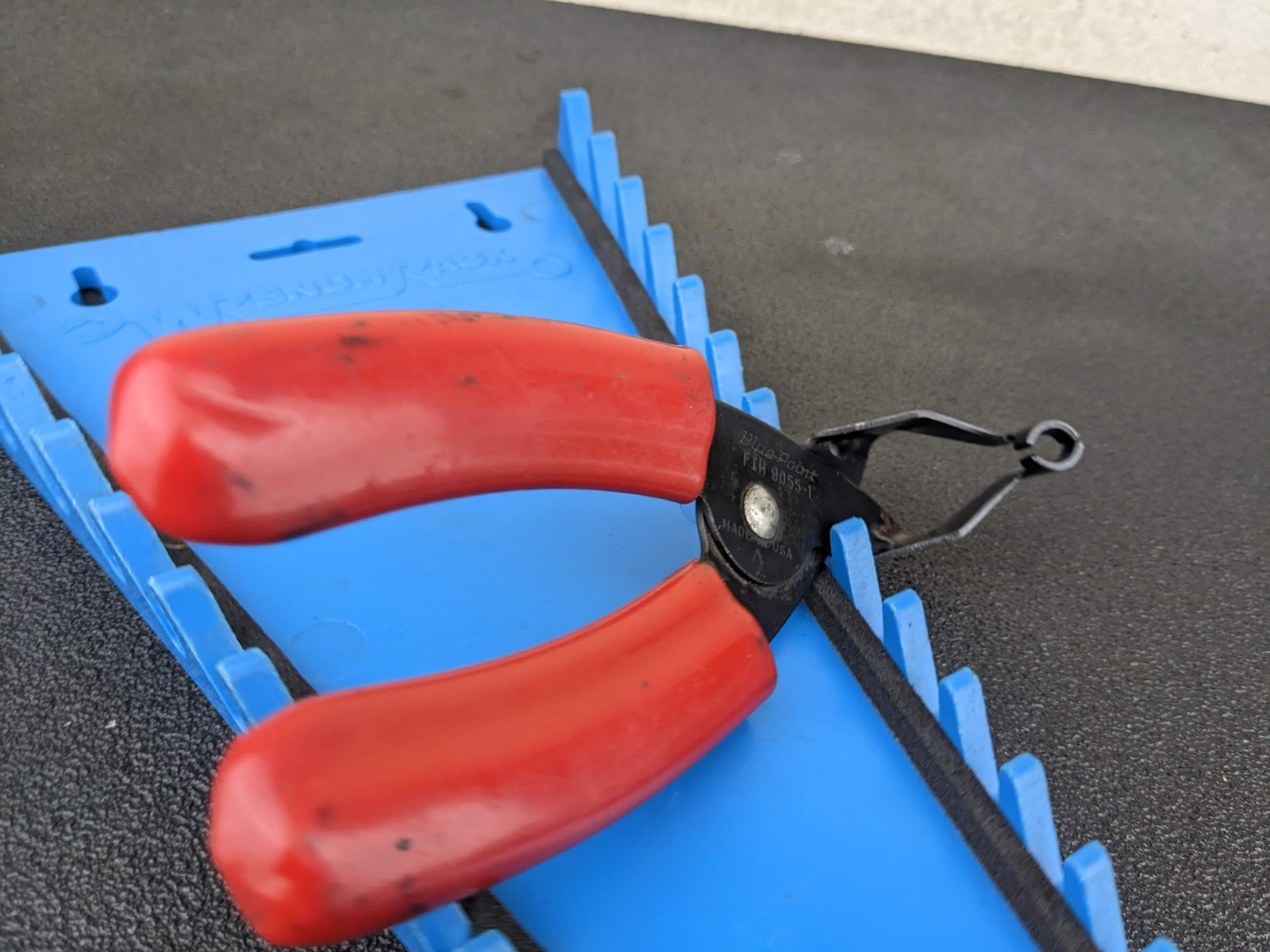 #bo807 Blue Point Fuel Line Disconnect Pliers FIH 9055-1