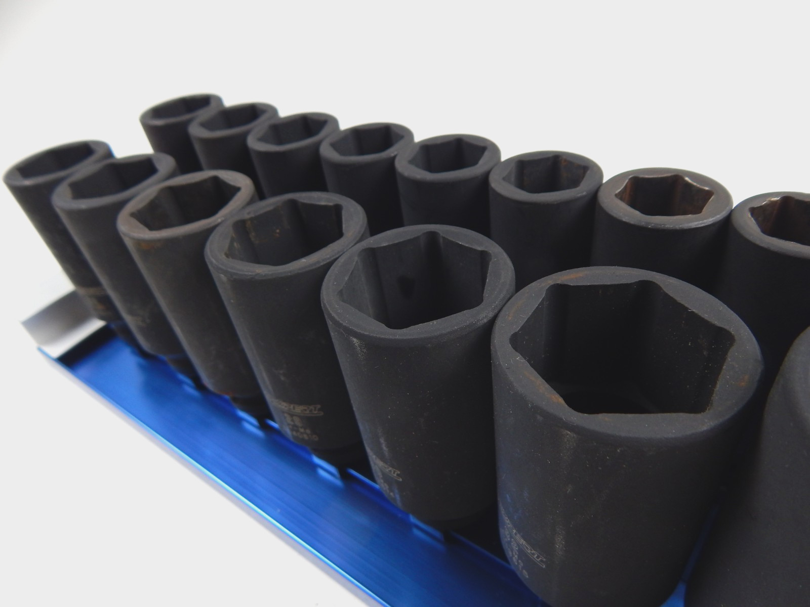 Expert by MAC Tools 26pc 1/2″ Drive Metric 10-36mm Deep Impact Socket Set + Tray