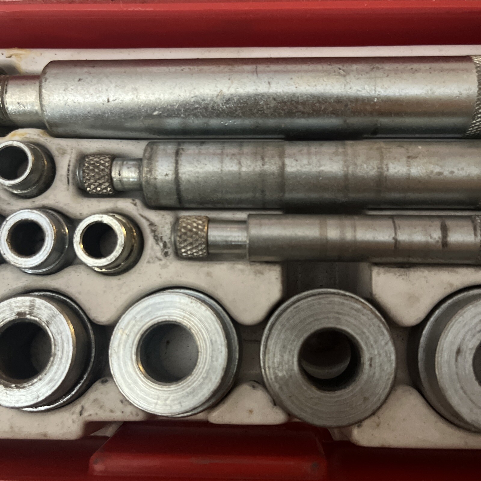 Dayton 4X083A 19 Of 20 Piece Bushing Removing & Inserting Set in Case