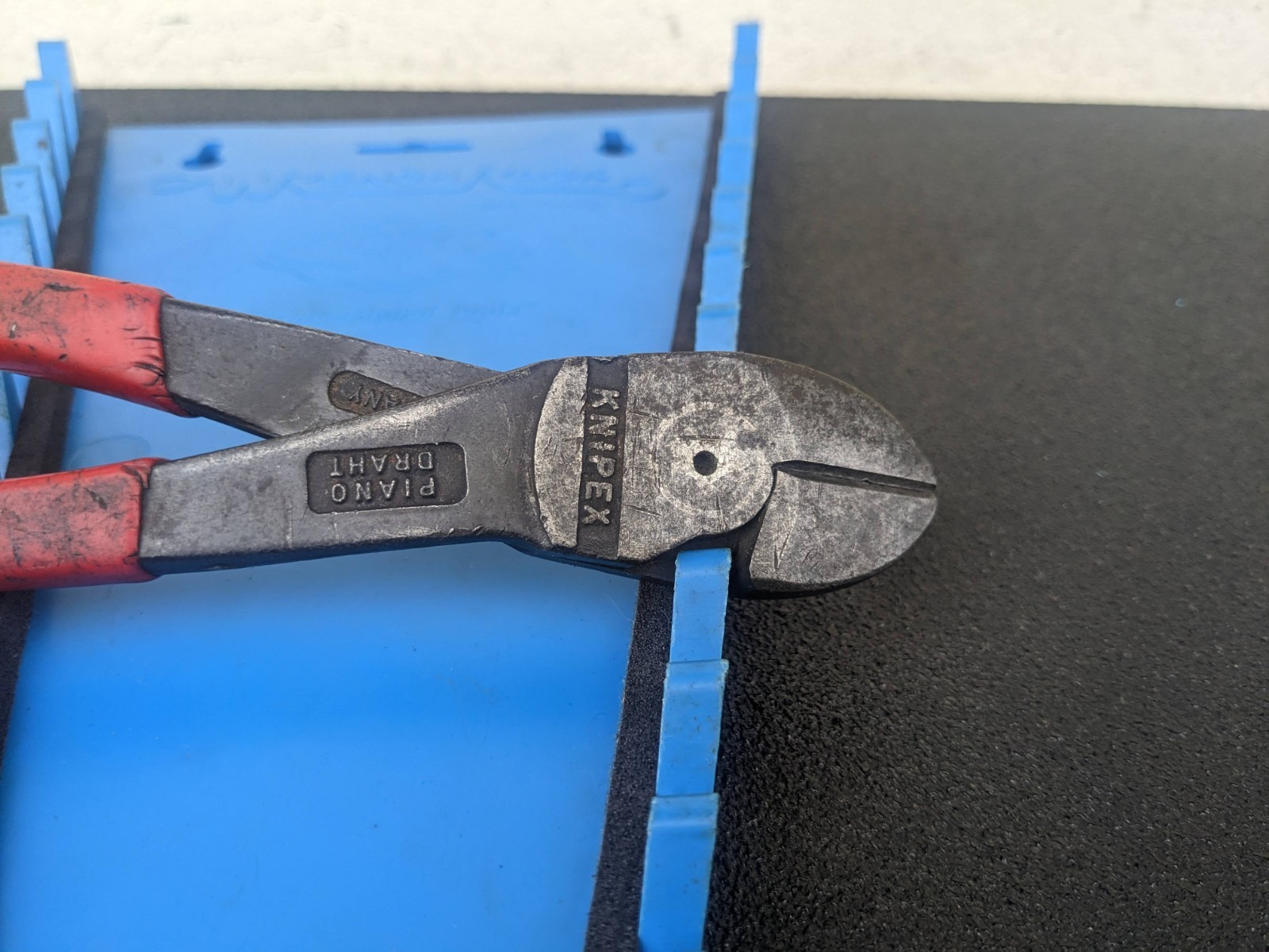 #bl371 Knipex 74-250 10″ High Leverage Diagonal Cutters Red Handles
