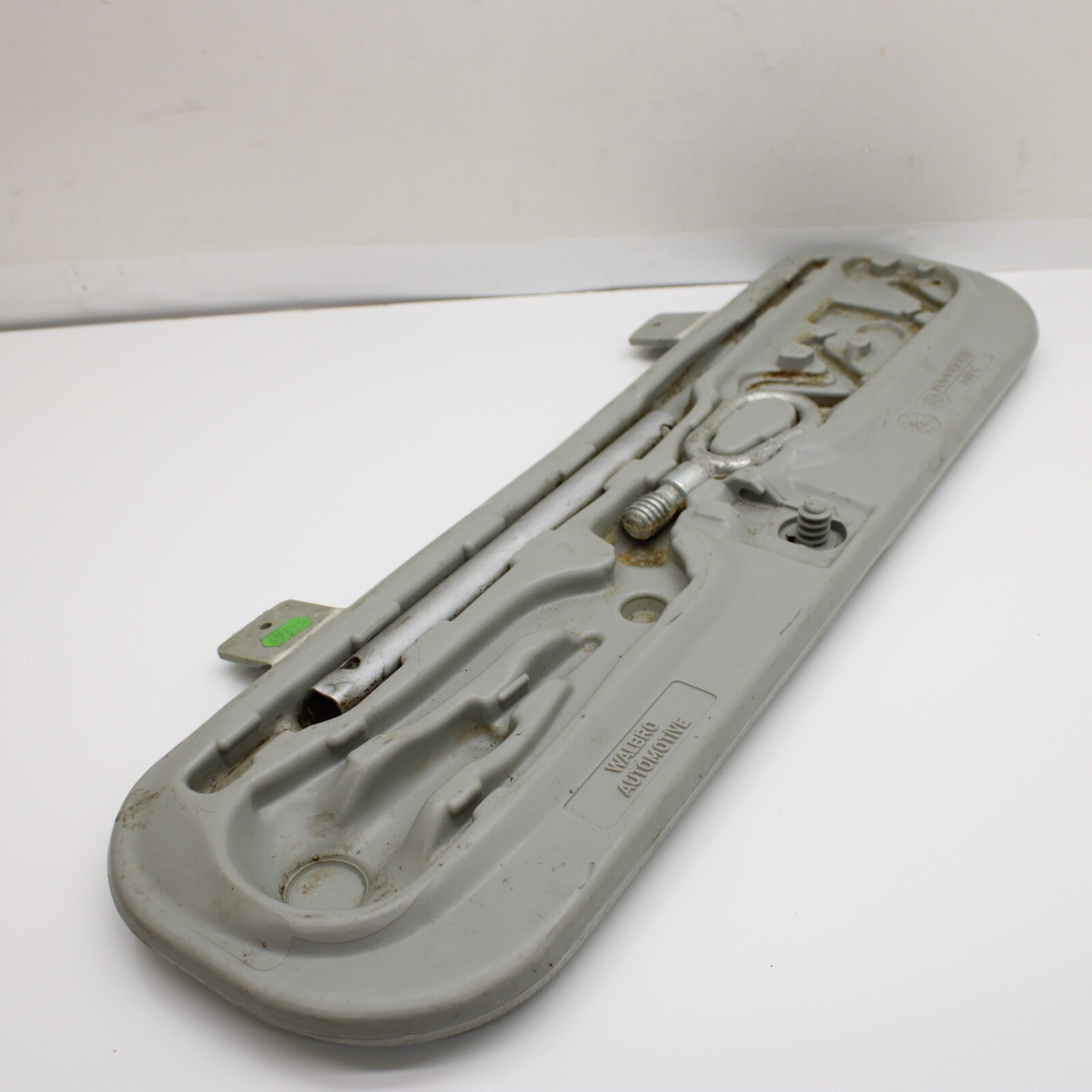 1992 – 1999 BMW TOOL CASE NESTING HOLDER PARTIALLY EMPTY 1182033