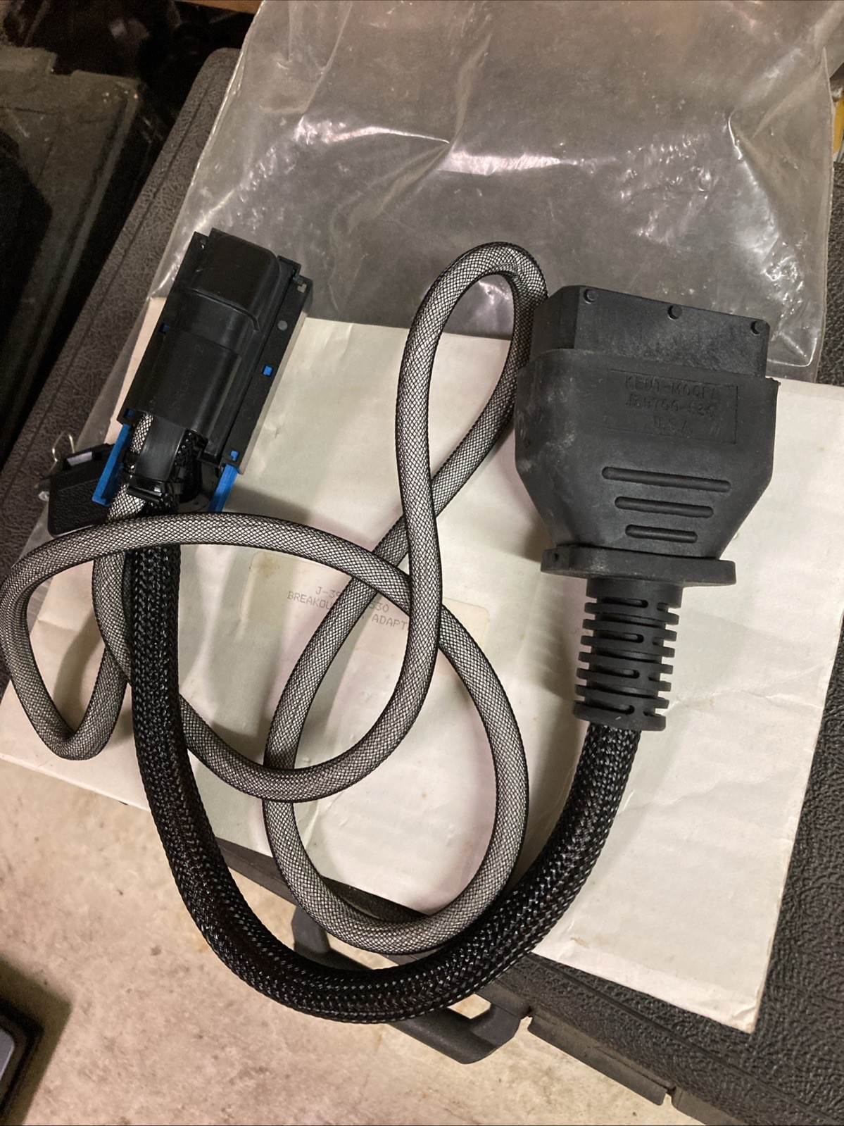 Kent Moore KM GM J-39700-530 Breakout Box Adapter with Overlay + J39700 325