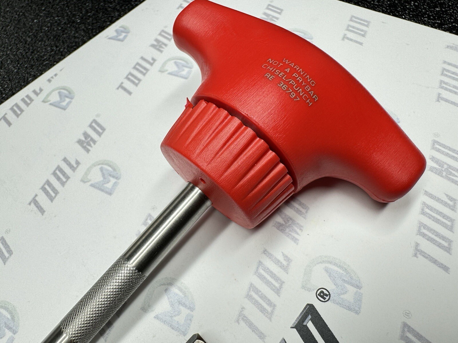 Snap-on Tools USA NEW RED T-Handle Ratcheting Standard Screwdriver SSDMRT4