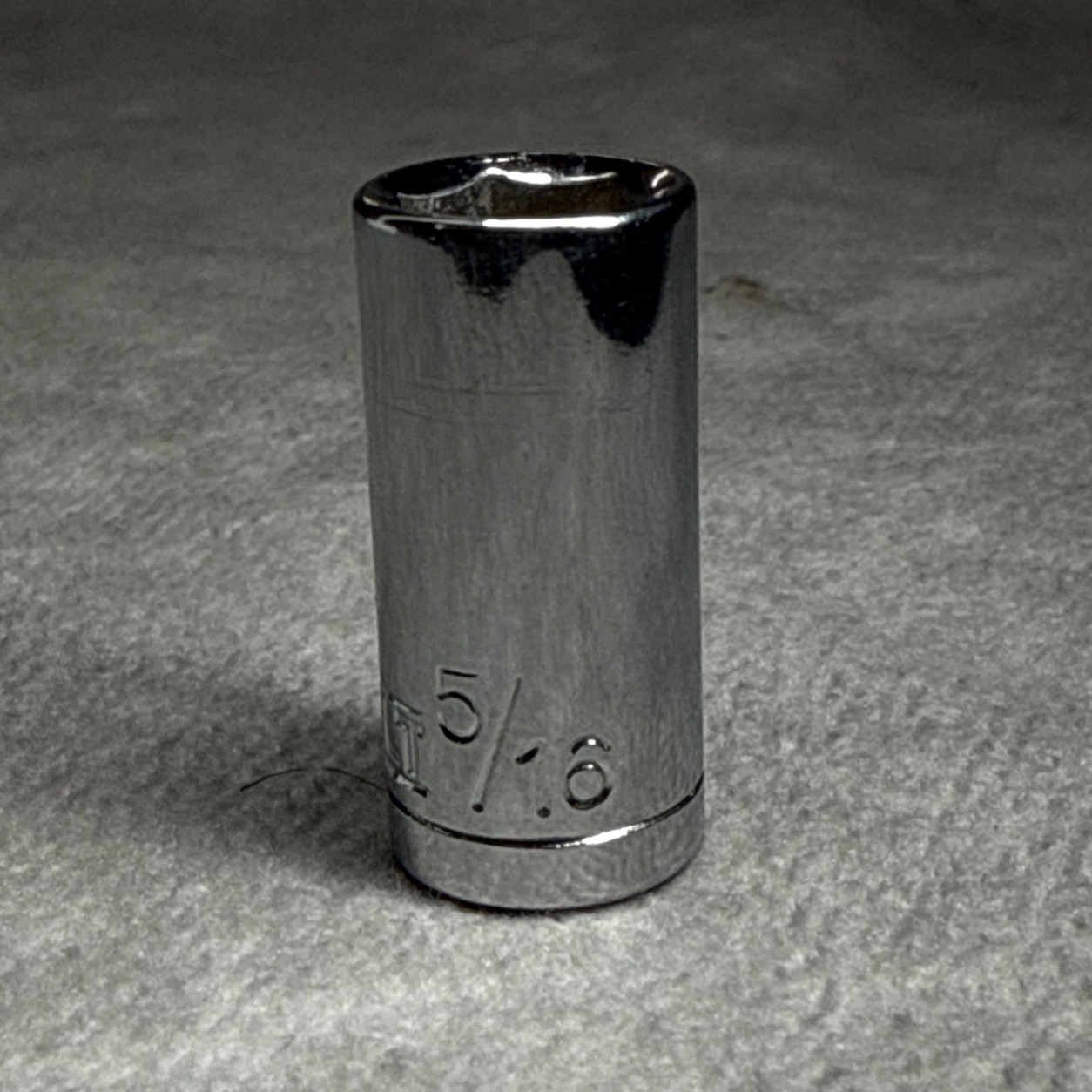 DeWalt DWMT86445 5/16” Shallow Socket 1/4 Drive 6-Point Chrome USA