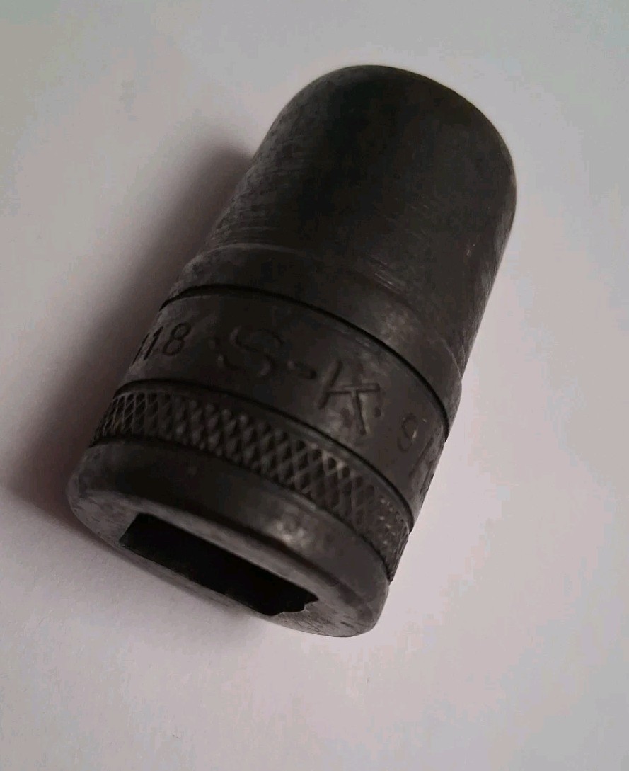 Vintage S-K 9/16” Socket 1/2” Drive 6 Pts No. 40118 USA Weathered!