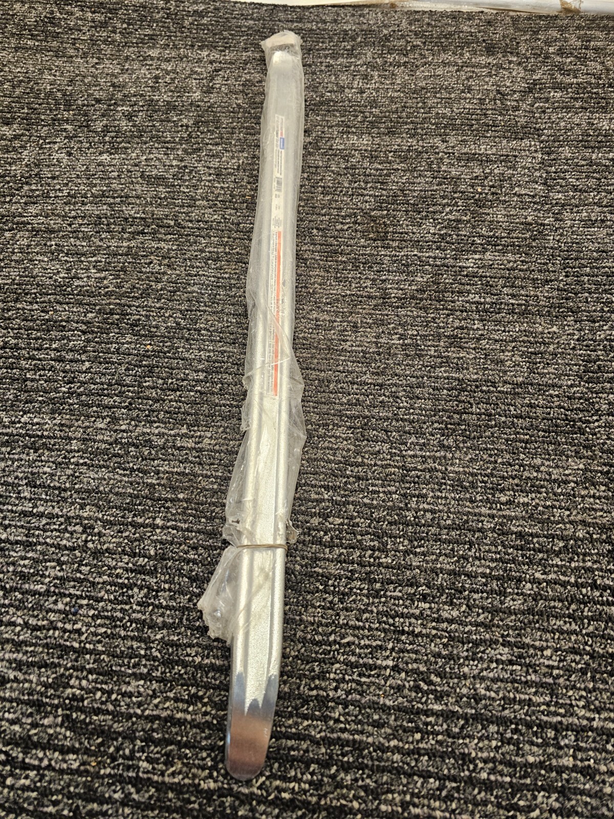 Pittsburgh 93230 General Purpose Tire iron 24″ Forged Steel Chrome Plate Finish