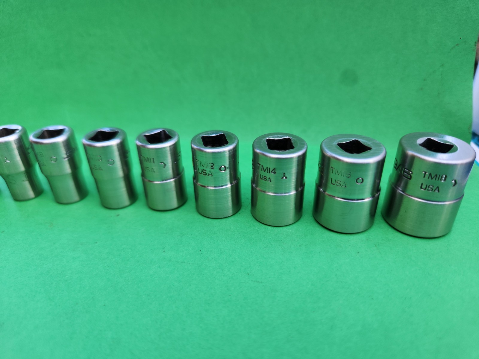 10 Pc. Snap-on 110TMY Socket Set 1/4″ Dr. ~ 6 Pt. 3/16″ – 9/16″ TM6-TM18 F5