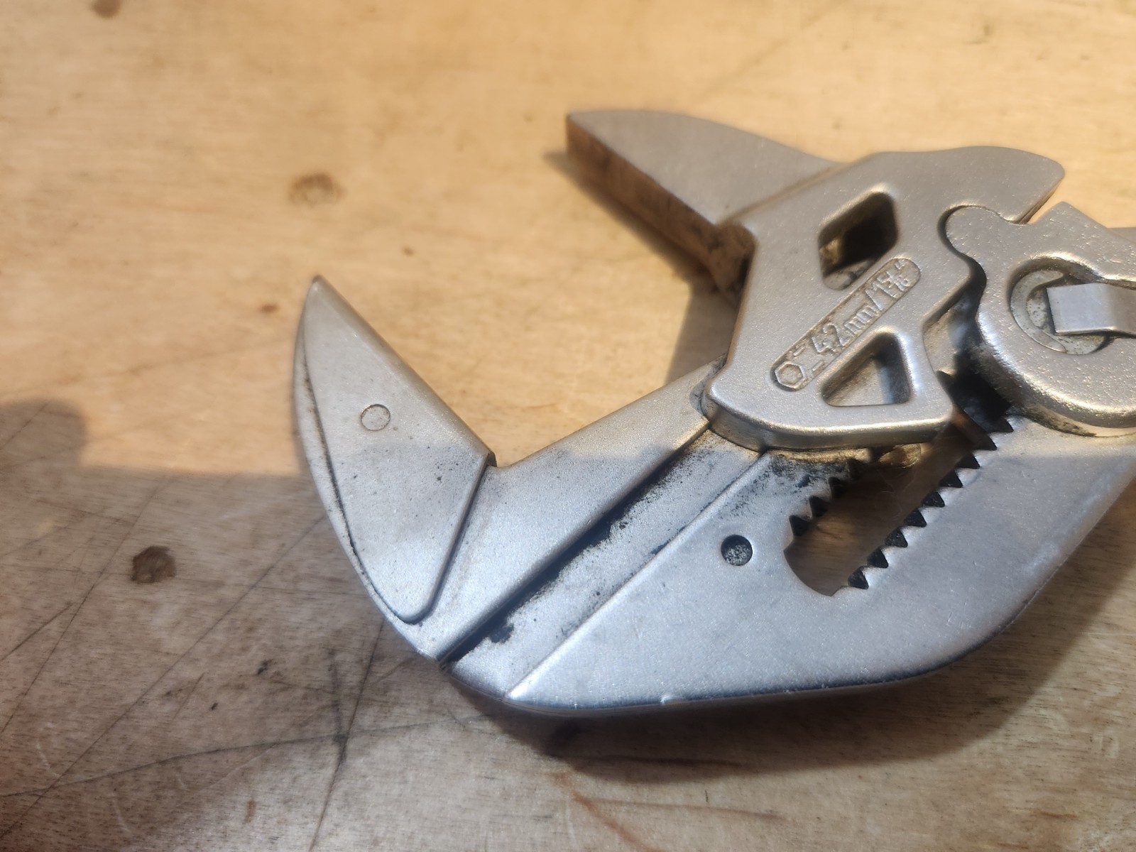 BLUE POINT ADP10 12″ Adjustable Smooth Joint Pliers Germany