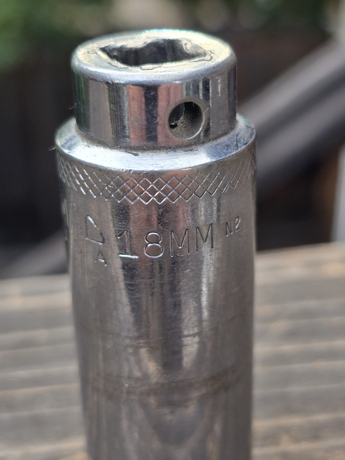 CHROME Mac Tools 18mm 6 Point 3/8″ Drive Deep Chrome Socket XD6 18MM USA