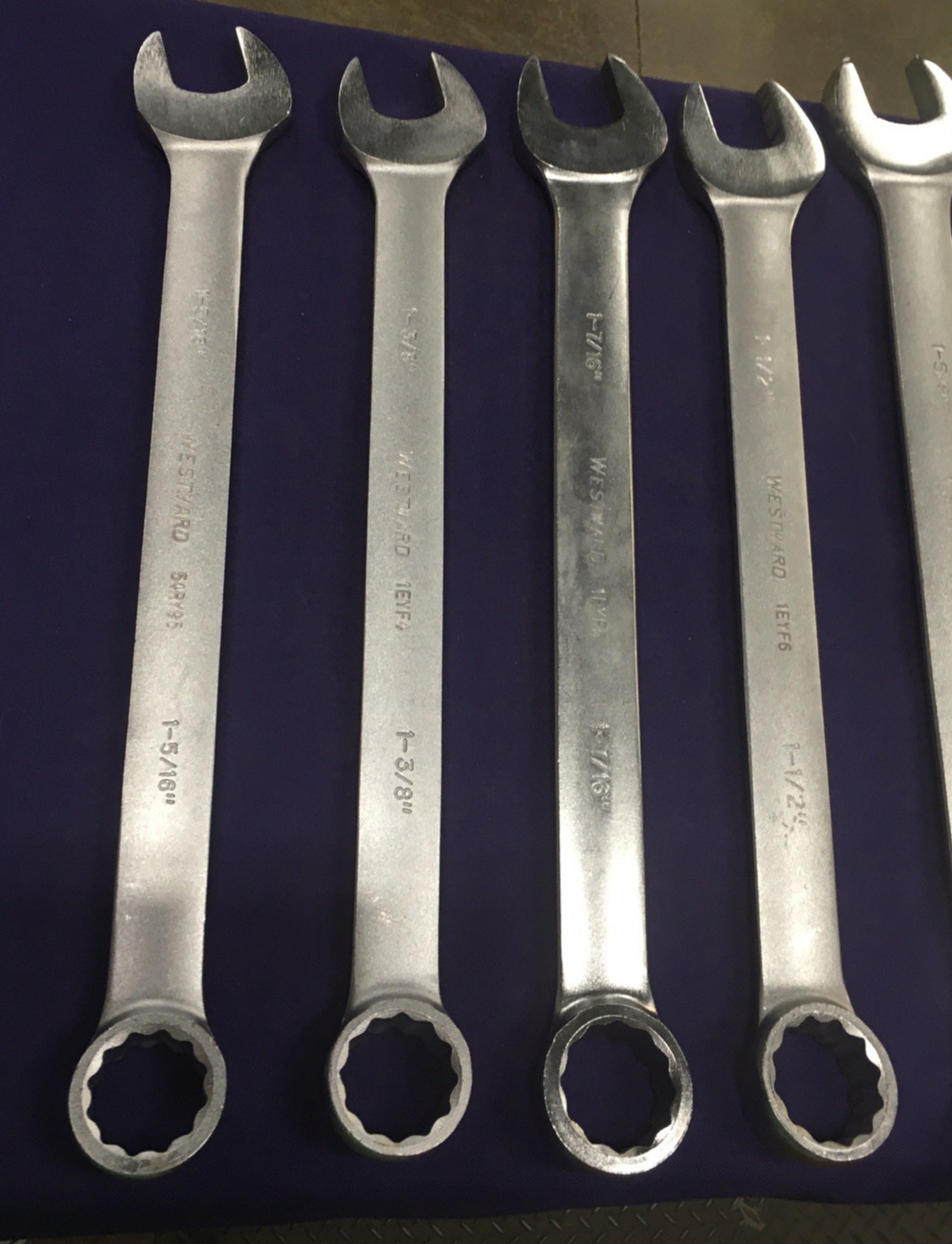Westward 54DG02 Ratcheting Wrenches Set of 10 20″-26″ w/ Canvas Storage Bag