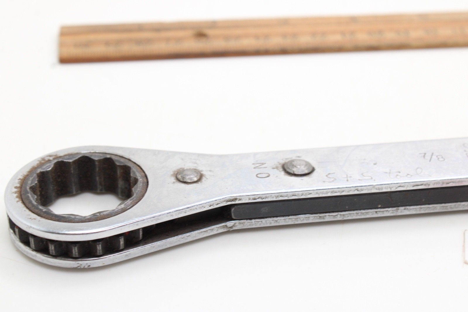 Snap-on R-2830 7/8″ × 15/16″ 12 Point SAE Ratchet Wrench 9.75″ USA