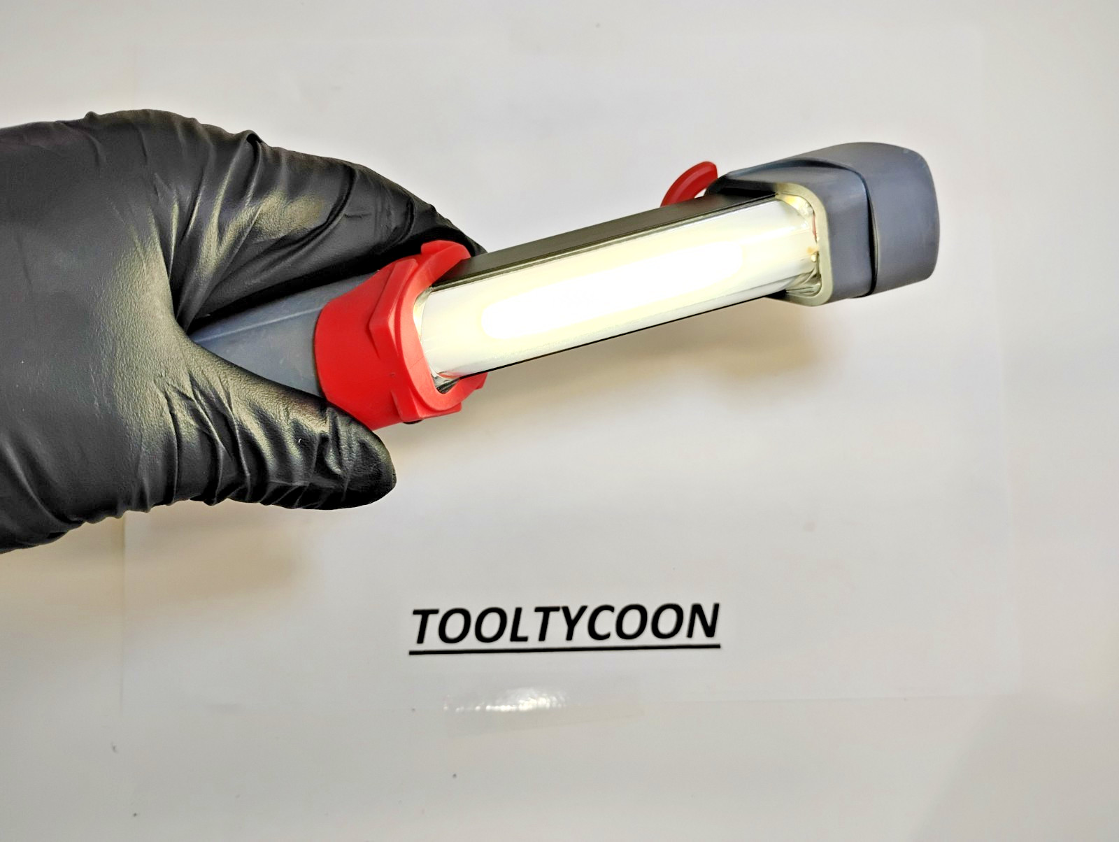 Snap-On Tools ECFBAR300TRU NEW Rechargeable Shop LIGHT RED & GREY *NO CHARGER*