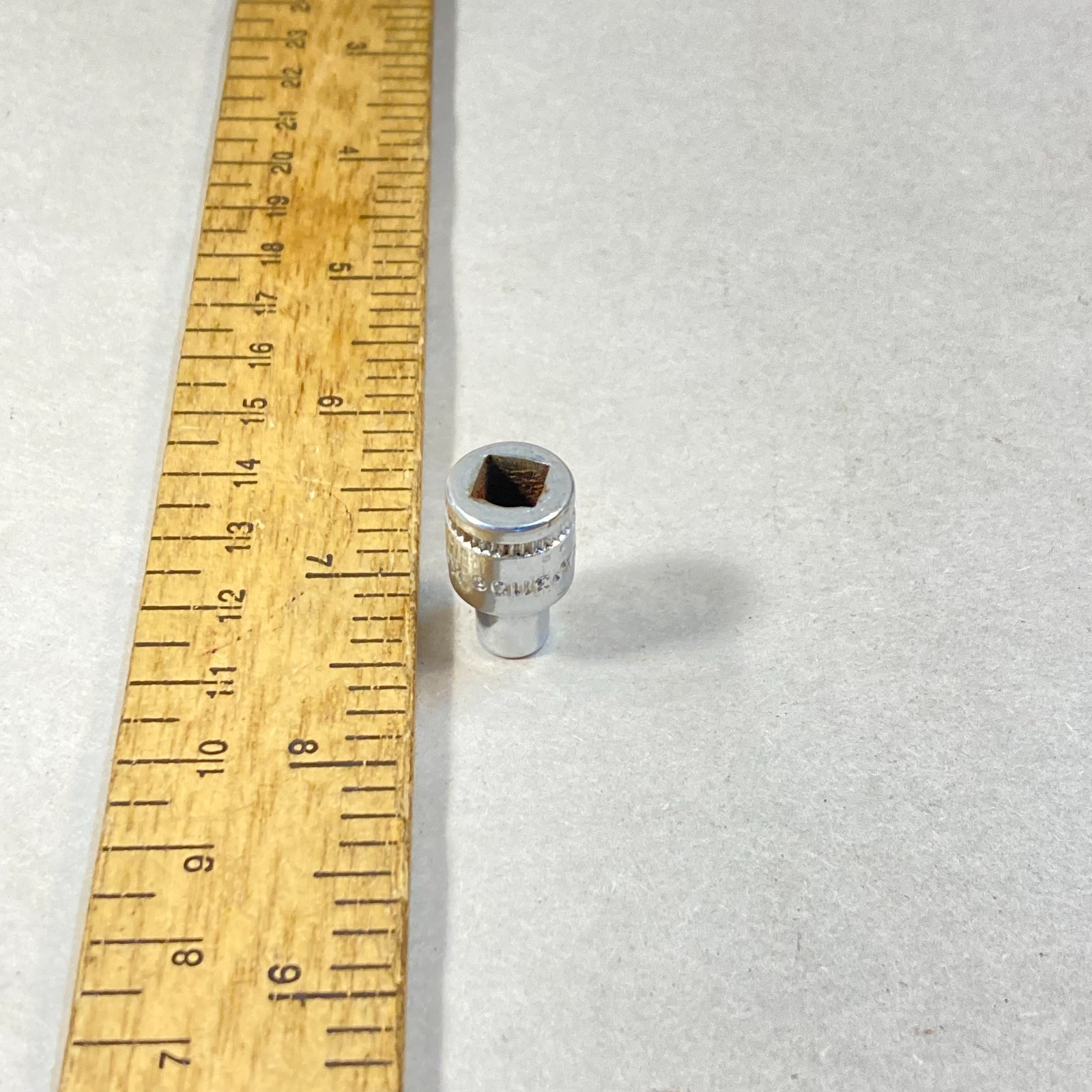 Kraeuter 3/16″ Socket 1/4″ Drive 6 Point SAE #31106 USA
