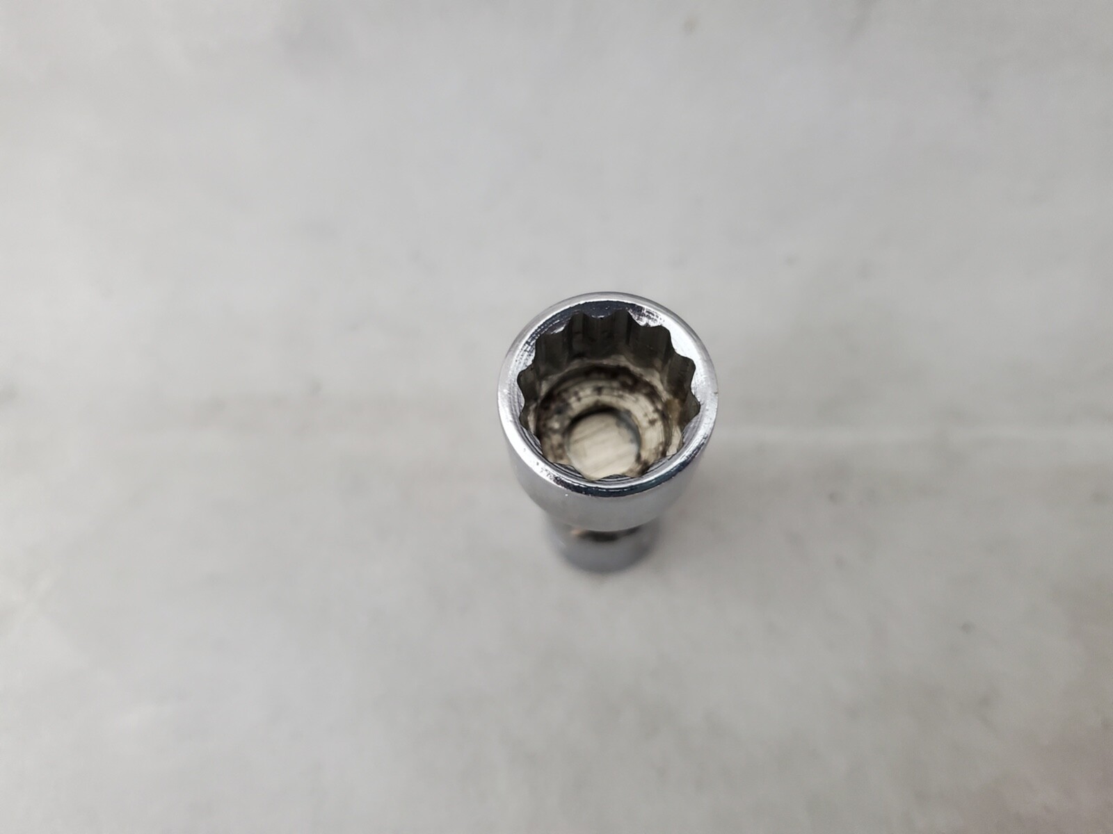 Snap On TMU141, 7/16″ Flank Drive Shallow Universal Socket, 1/4″ Dr 12 Pt