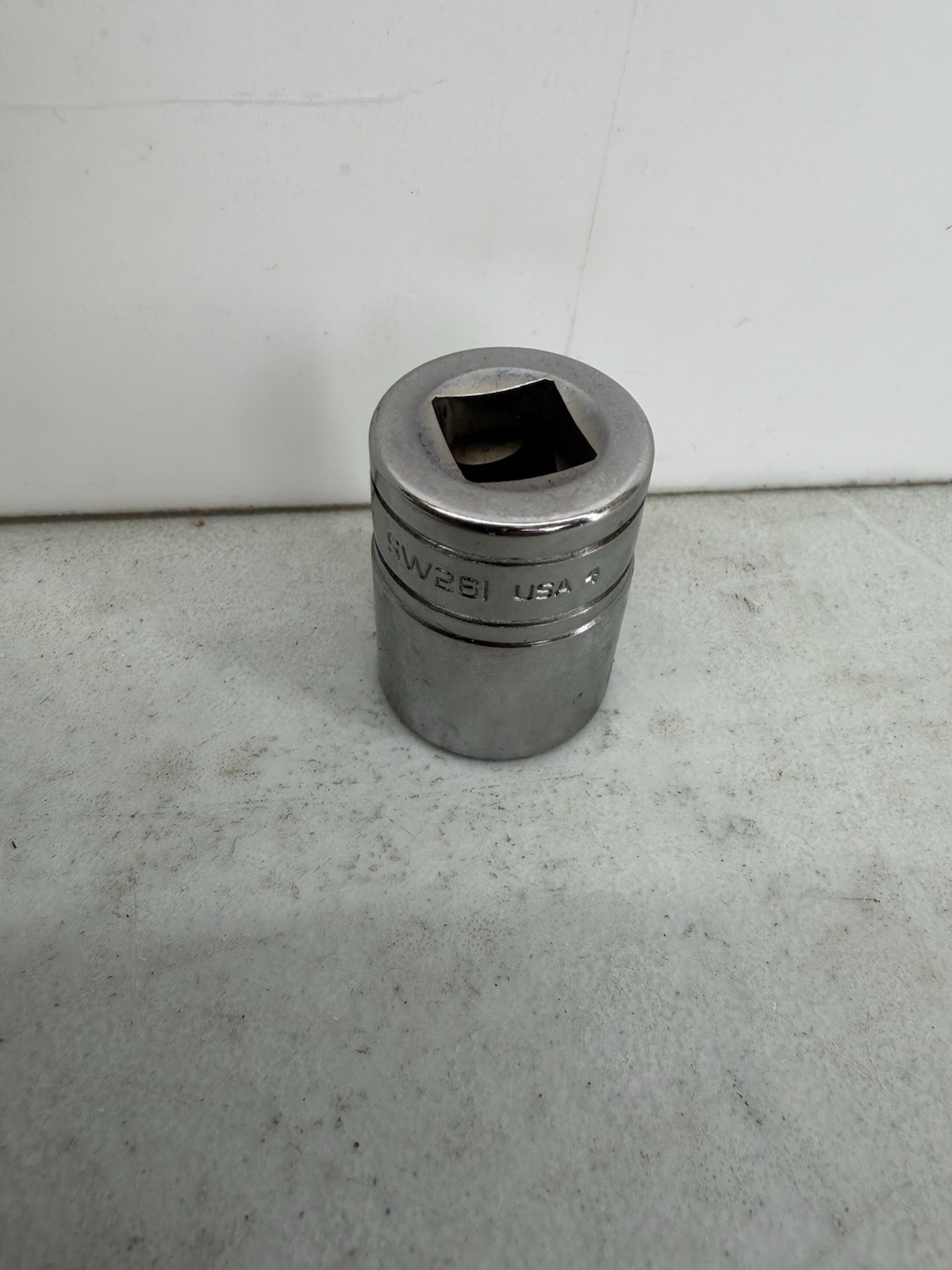 SW-261 Snap-On 1/2” Drive 13/16” 12 Point Flank Drive Shallow Socket