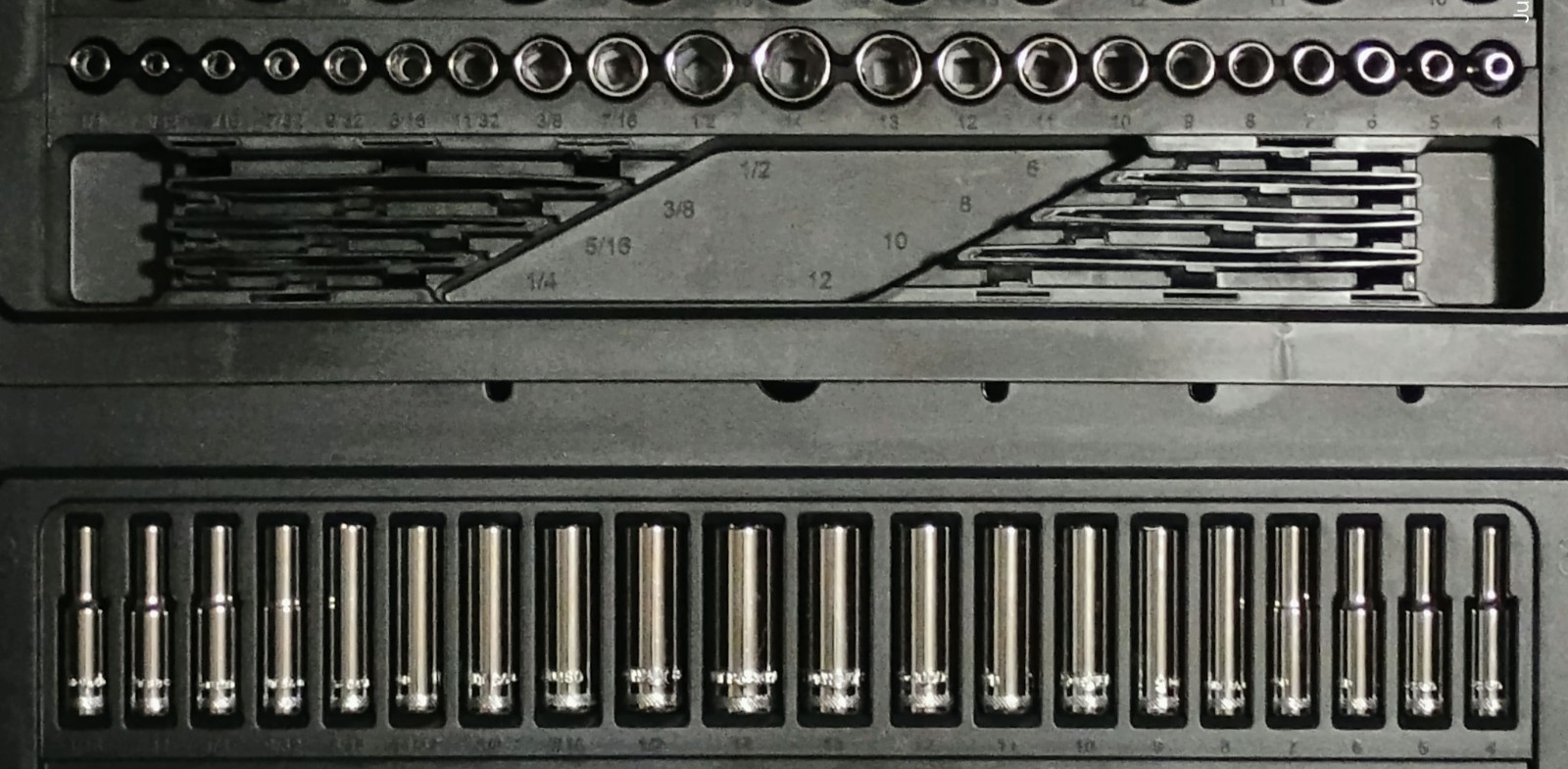 DeWalt 41 Piece SAE METRIC Standard Deepwell 6 Point Socket Set for 1/4″ Drive