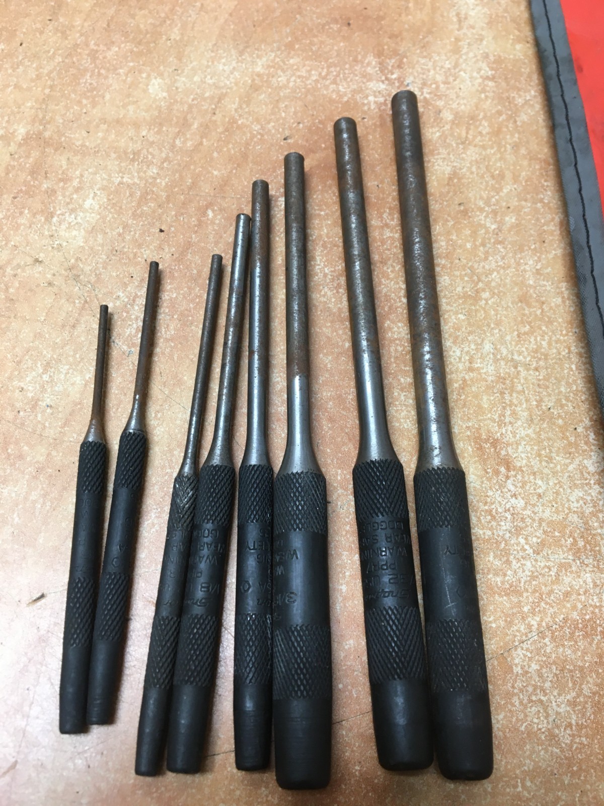 Snap-On Tools Model PPR708K 1/16″ – 1/4″ Roll Pin Punch Set