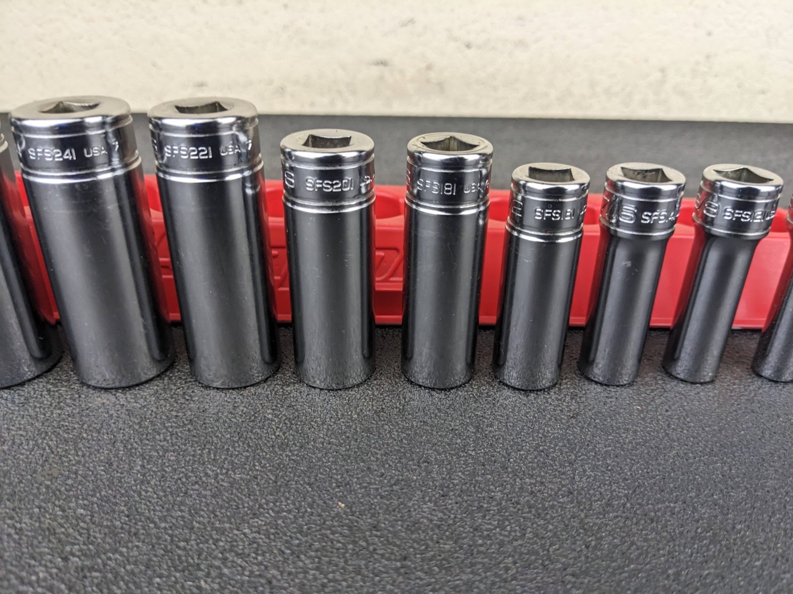 #bp400 Snap-on 211SFSY 1/4″ 7/8″ SAE 11-Piece 3/8″ Drive 6-Point Deep Socket Set