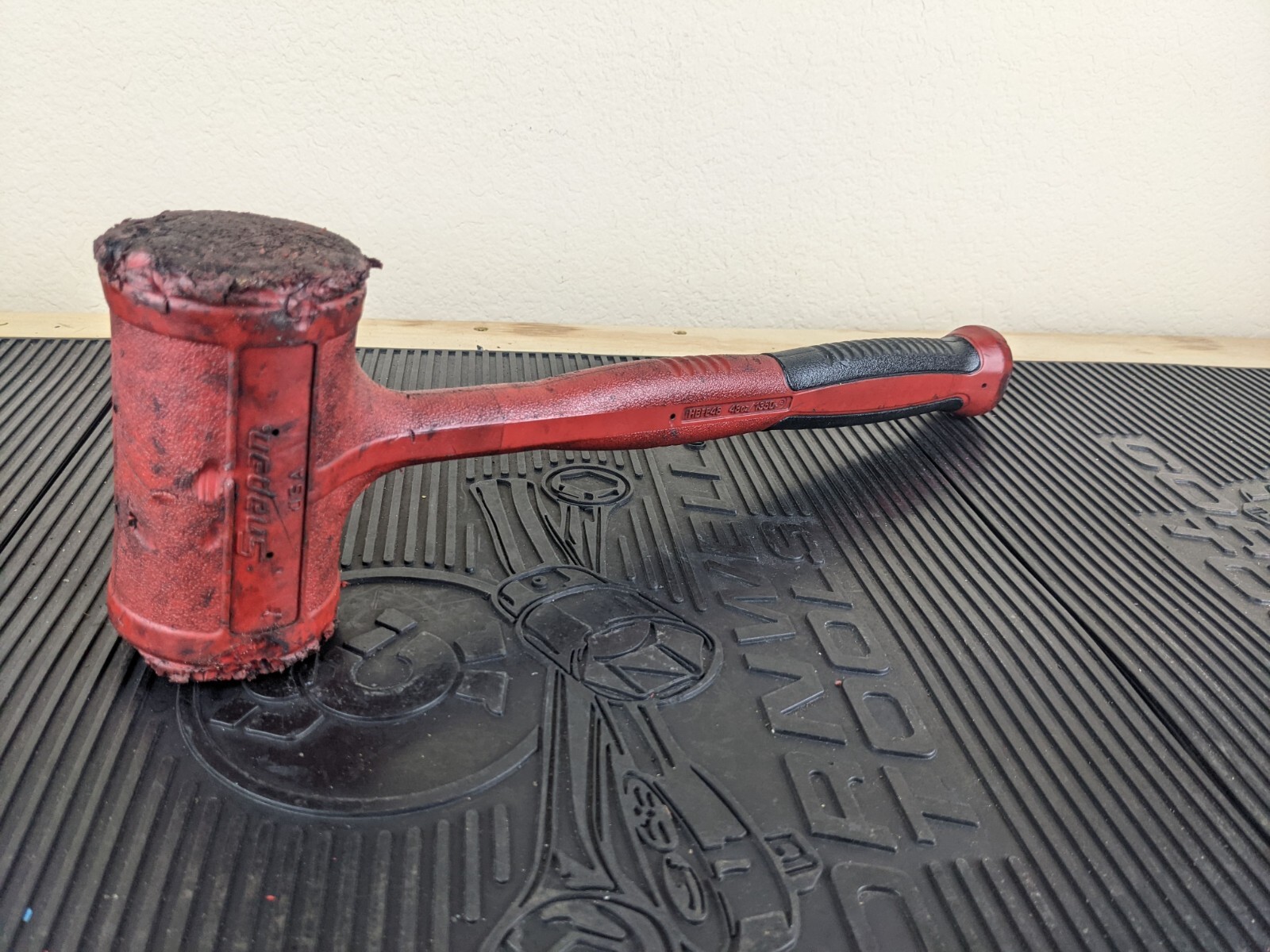#at919 Snap-On HBFE48 Dead Blow 48-Ounce Soft Grip Hammer RED