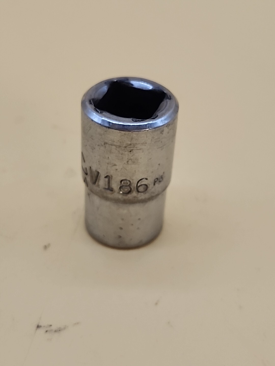Mac Tools 1/2″ Drive 6-Point 9/16″ Shallow Socket V186 USA