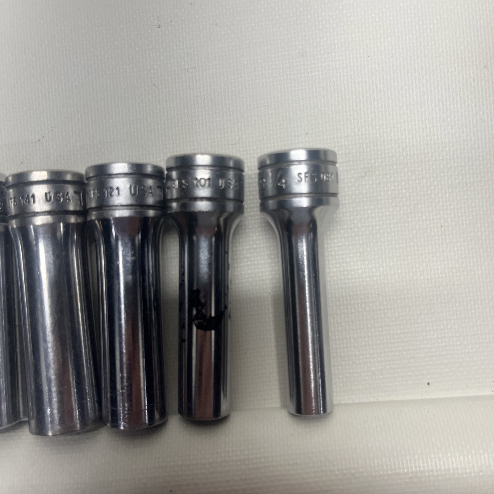 Snap-on 10-Piece 3/8″ Drive 6-Point Deep Chrome SAE Socket Set 1/4-13/16”211SFSY