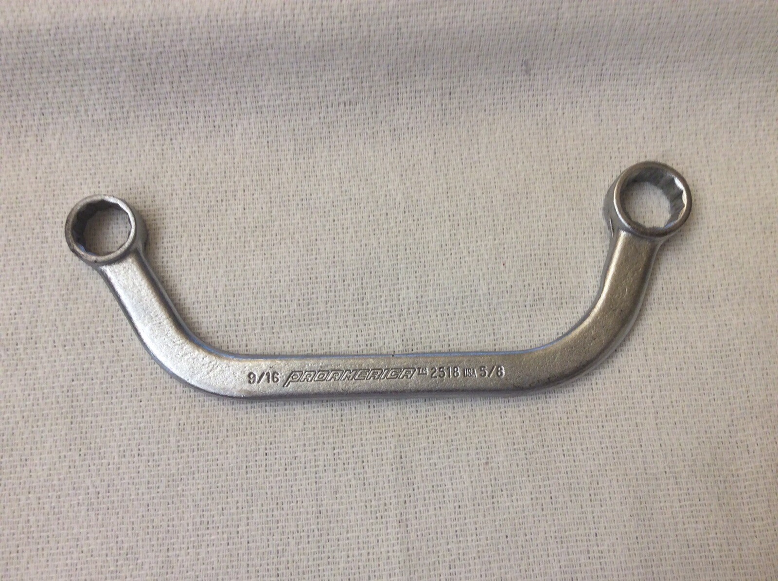 PRO AMERICA 2518 HALF MOON AIRCRAFT WRENCH 5/8×9/16in 12PT USED HALF MOON WRENCH