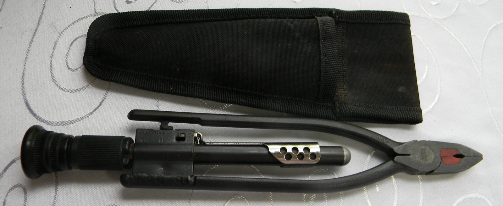 BLUE-POINT 11″ LONG WIRE TWISTER/CUTTER #WTRW9 IN BLACK CANVAS SLEEVE