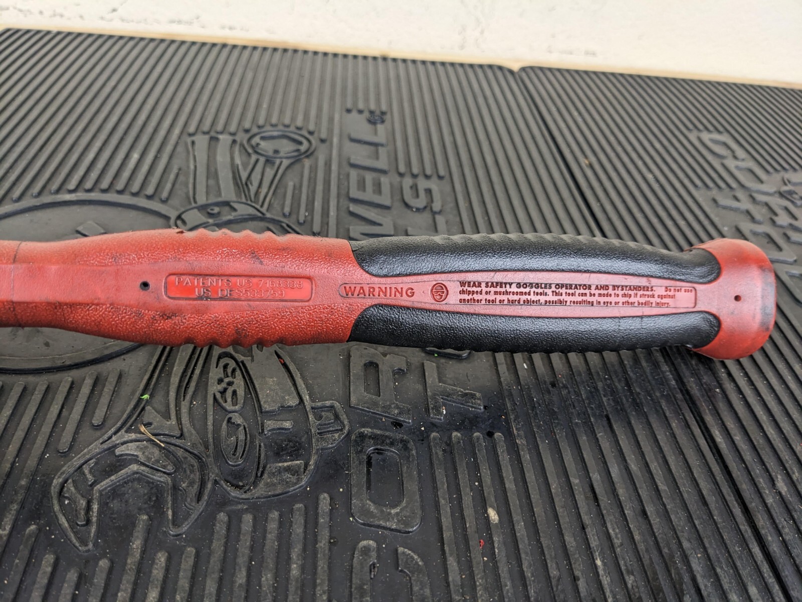 #ba689 Snap On HBBD24, Soft Grip 24 Oz Ball Peen Dead Blow Hammer Red