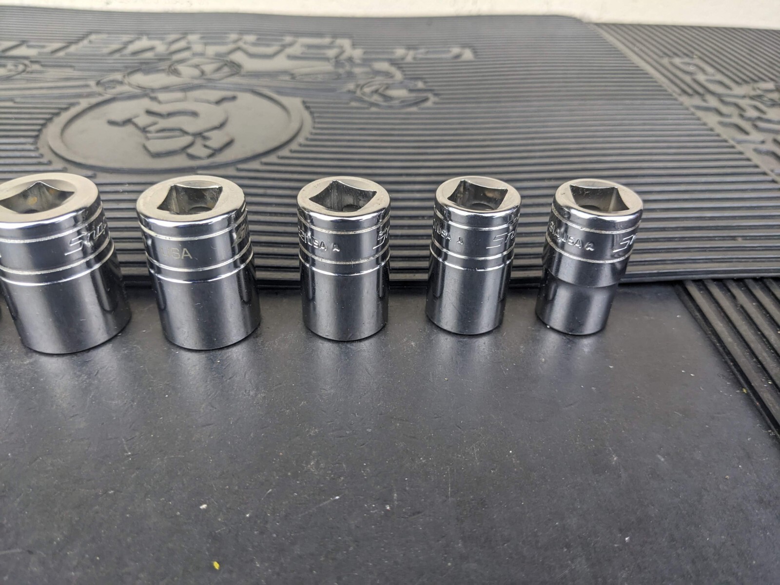 #av825 Snap-On Set 1/2″ Drive Socket Set 9/16″ to 1” SAE SW Series 12 Point