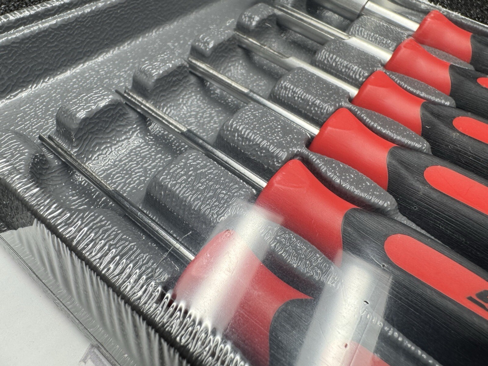 Snap-on Tools USA NEW 6-Piece RED Soft Grip Terminal Tool Kit SGDTT106