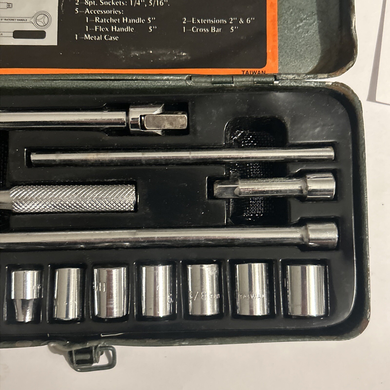 Vintage Buffalo Ratchet & Socket Set 17 Piece ¼» Drive & Metal Case